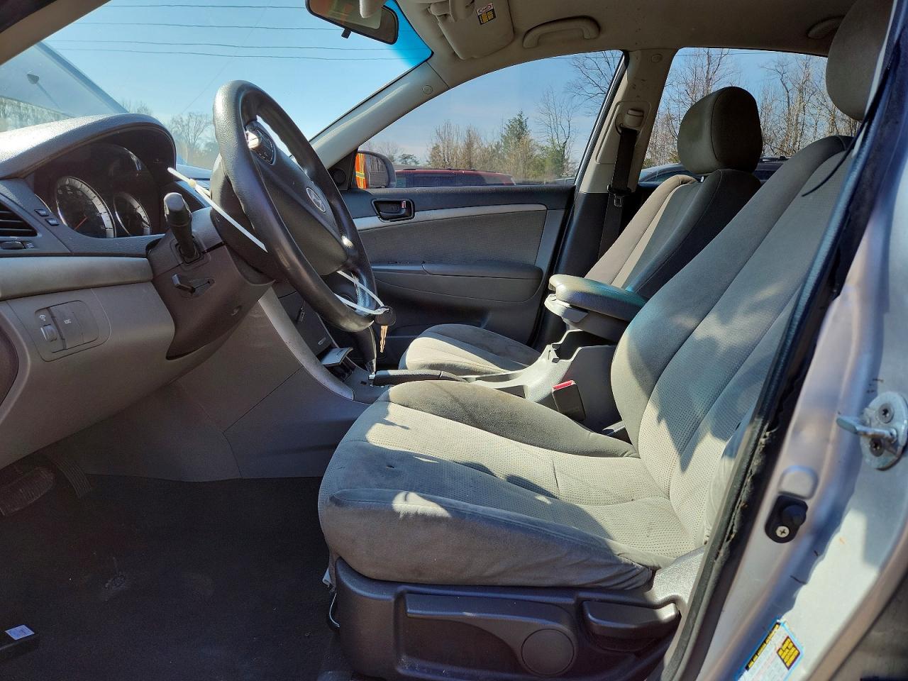 2009 Hyundai Sonata Gls Silver vin: 5NPET46C09H447367
