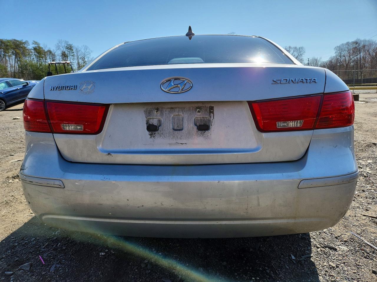 2009 Hyundai Sonata Gls Silver vin: 5NPET46C09H447367