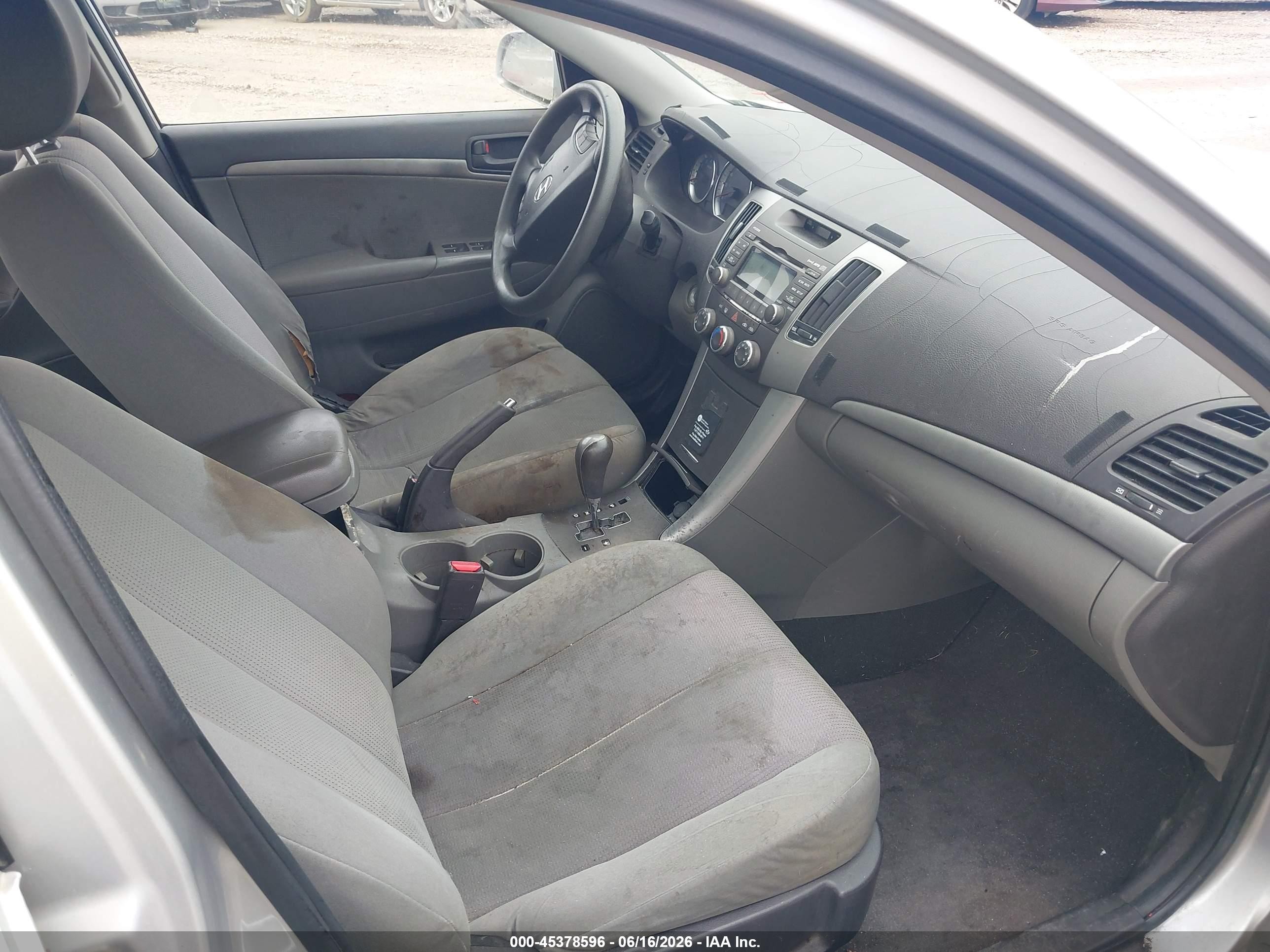 2009 Hyundai Sonata Gls Silver vin: 5NPET46C09H459017