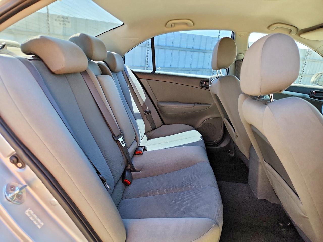2009 Hyundai Sonata Gls Silver vin: 5NPET46C09H487254
