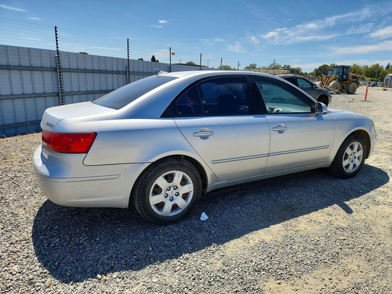 2009 Hyundai Sonata Gls Silver vin: 5NPET46C09H487254