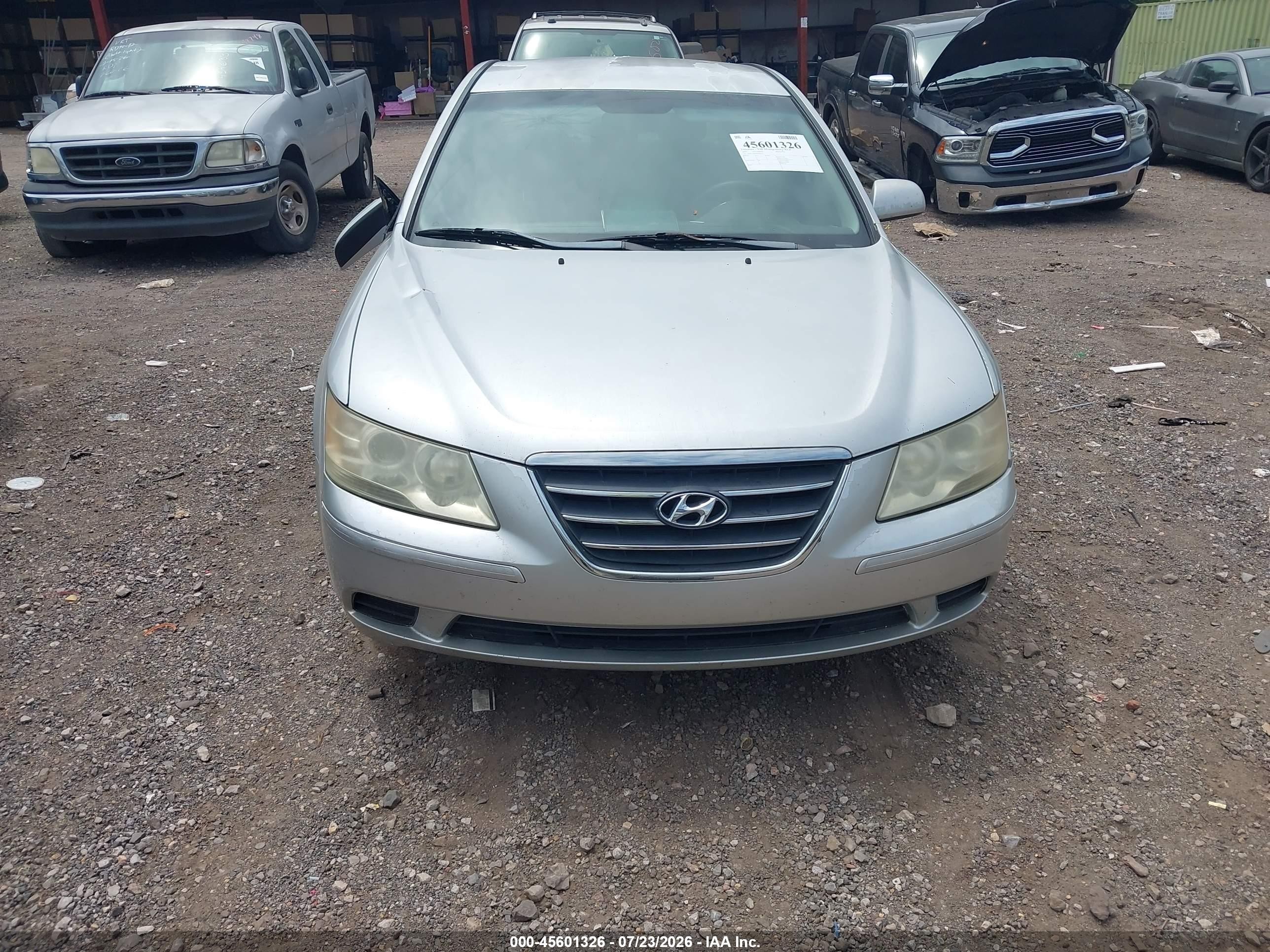 2009 Hyundai Sonata Gls Silver vin: 5NPET46C09H499534