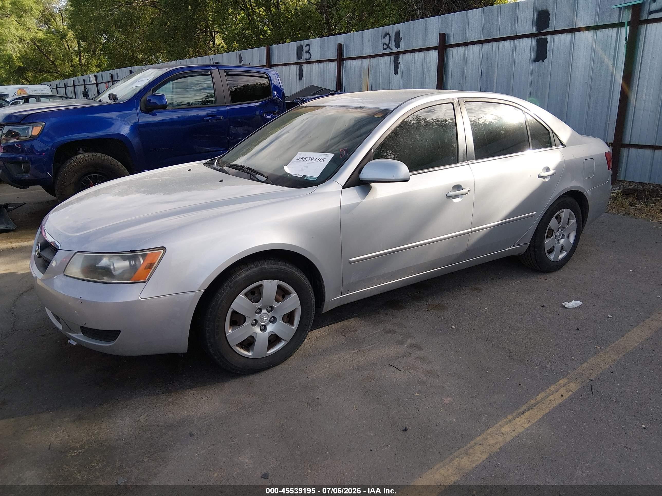 2008 Hyundai Sonata Gls Silver vin: 5NPET46C18H313076