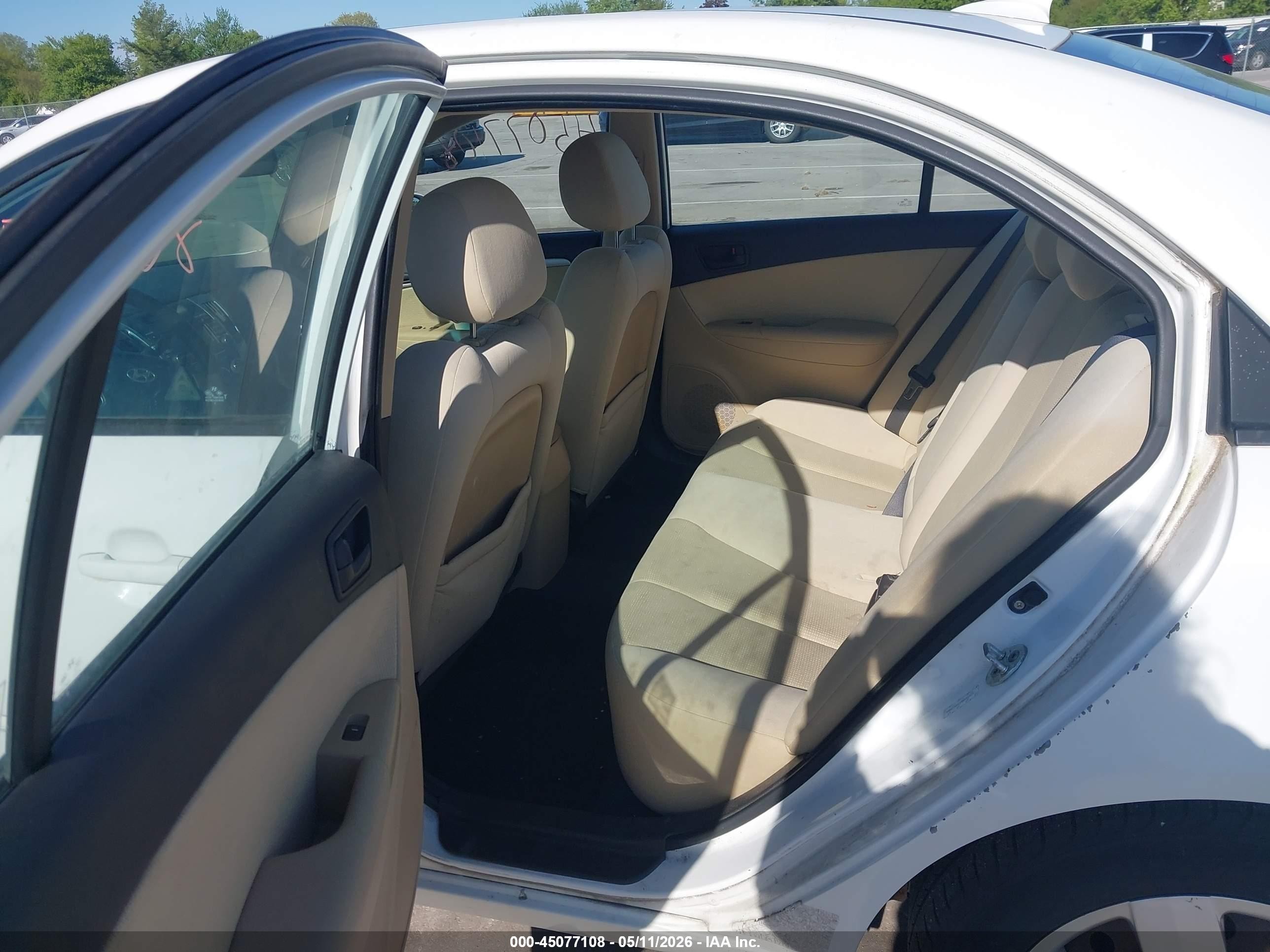 2009 Hyundai Sonata Gls White vin: 5NPET46C19H554931