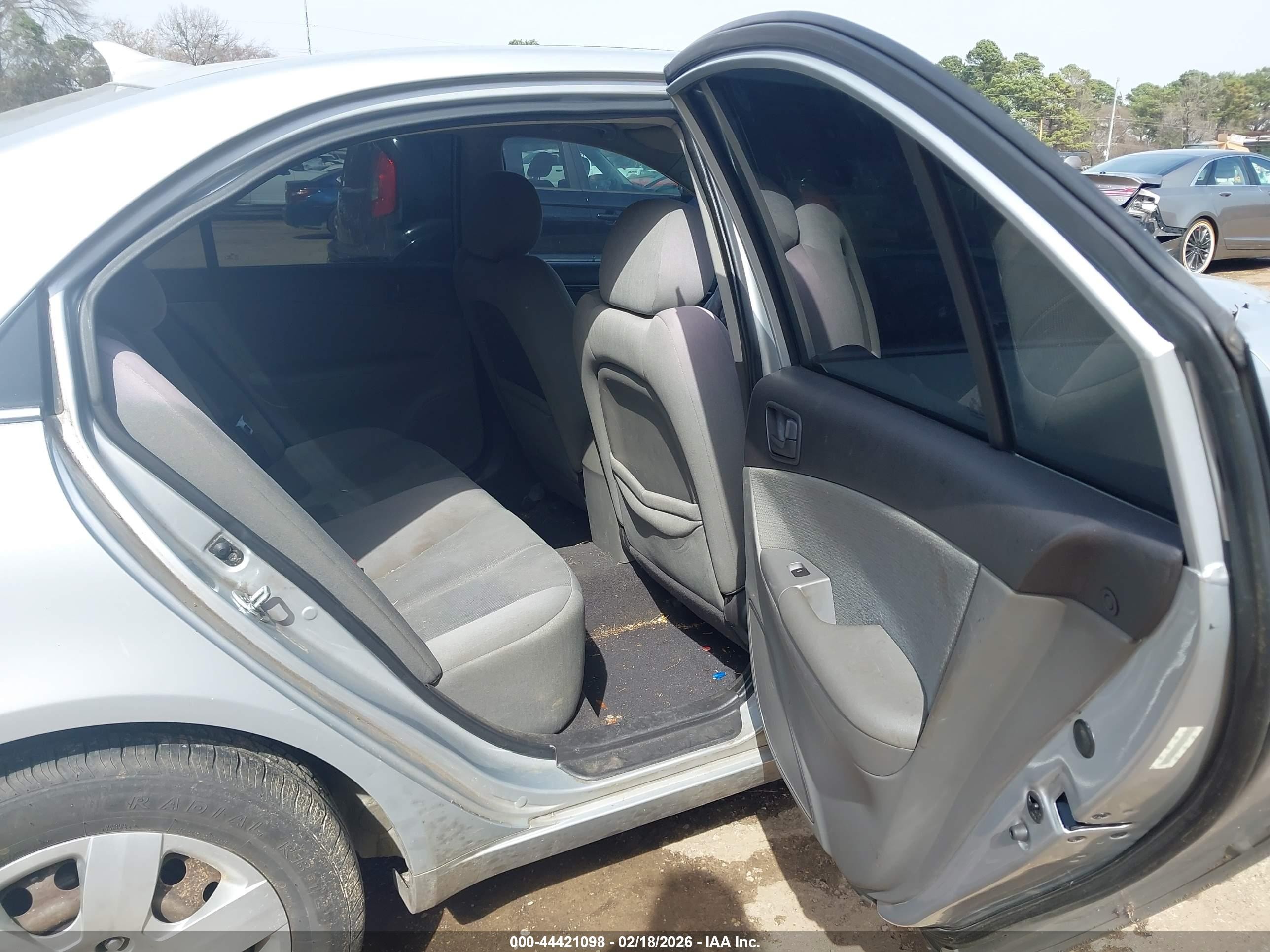2009 Hyundai Sonata Gls Silver vin: 5NPET46C19H574824