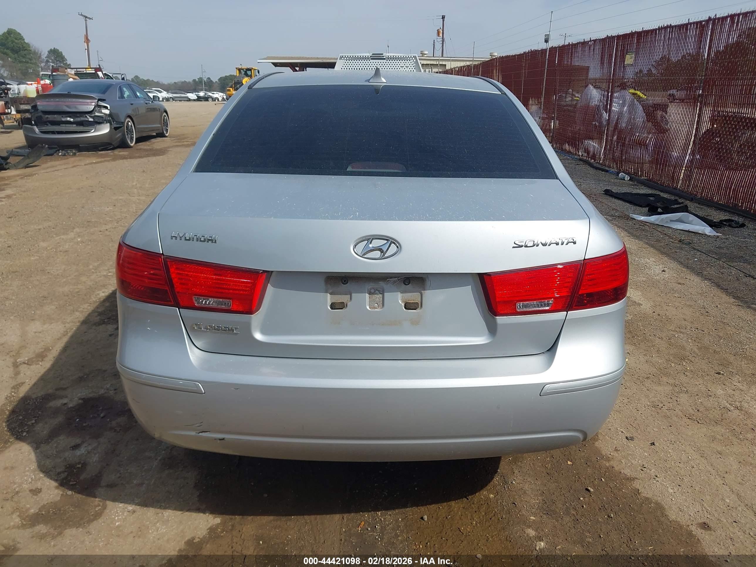 2009 Hyundai Sonata Gls Silver vin: 5NPET46C19H574824
