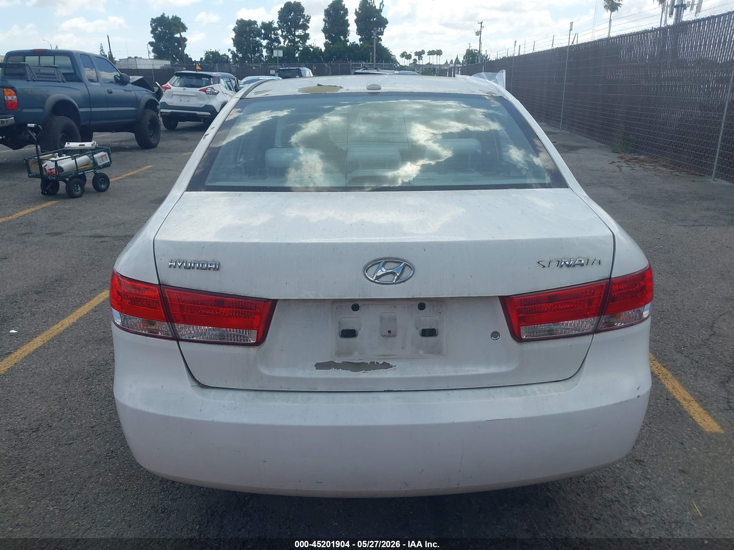2008 Hyundai Sonata Gls White vin: 5NPET46C28H340190