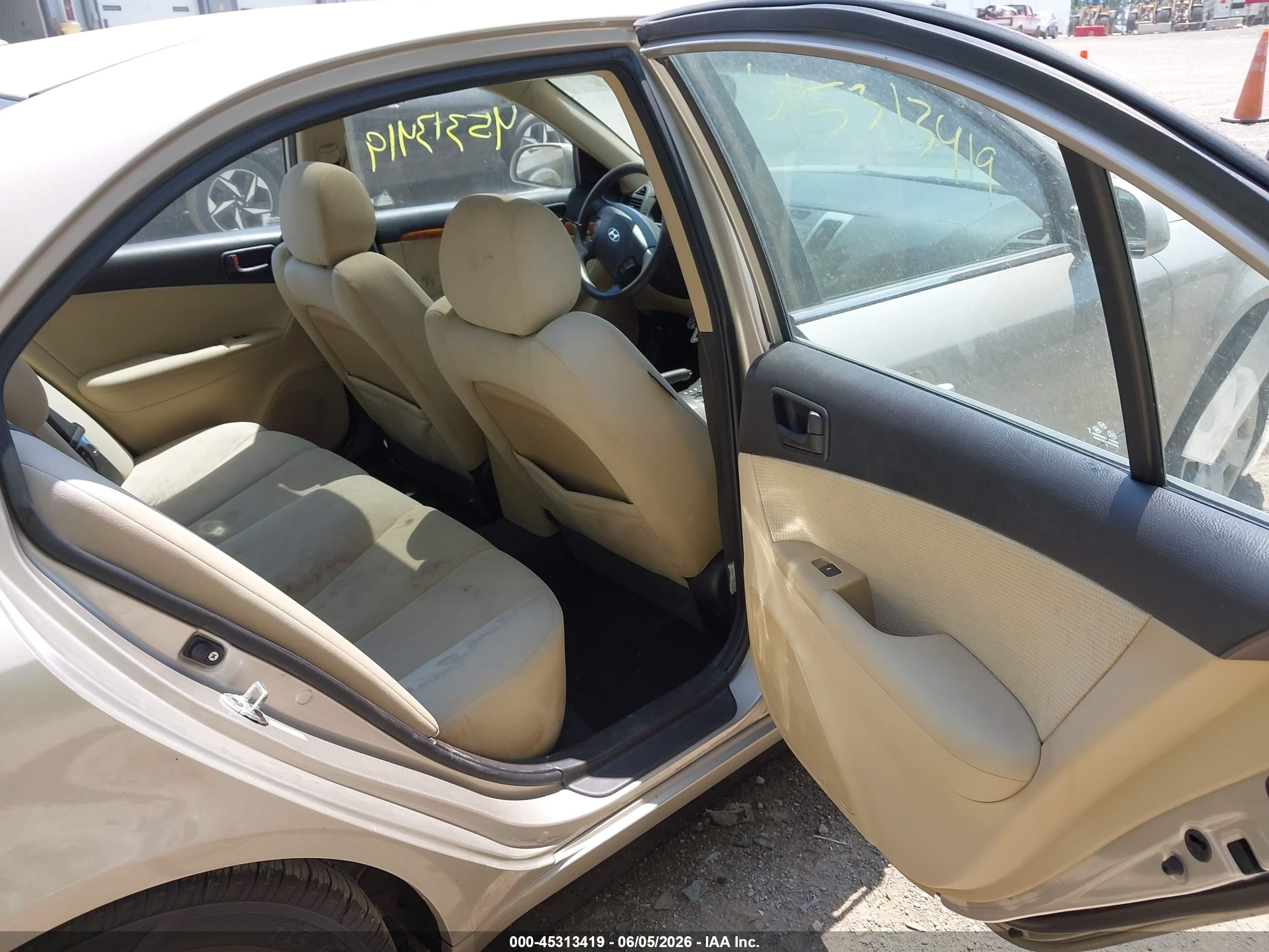 2009 Hyundai Sonata Gls Gold vin: 5NPET46C29H453574
