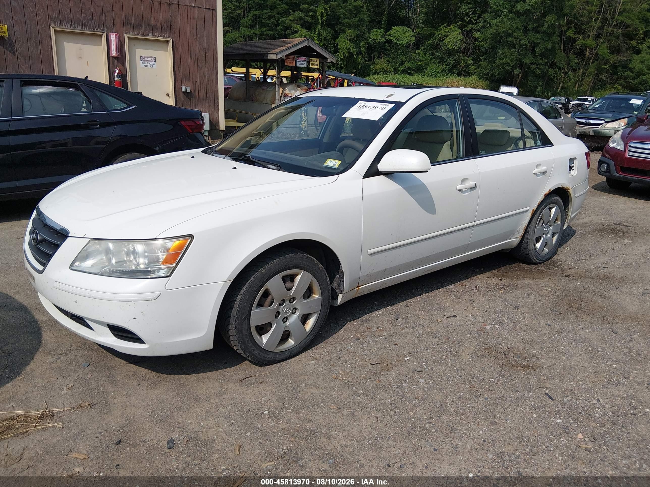 2009 Hyundai Sonata Gls White vin: 5NPET46C29H460654