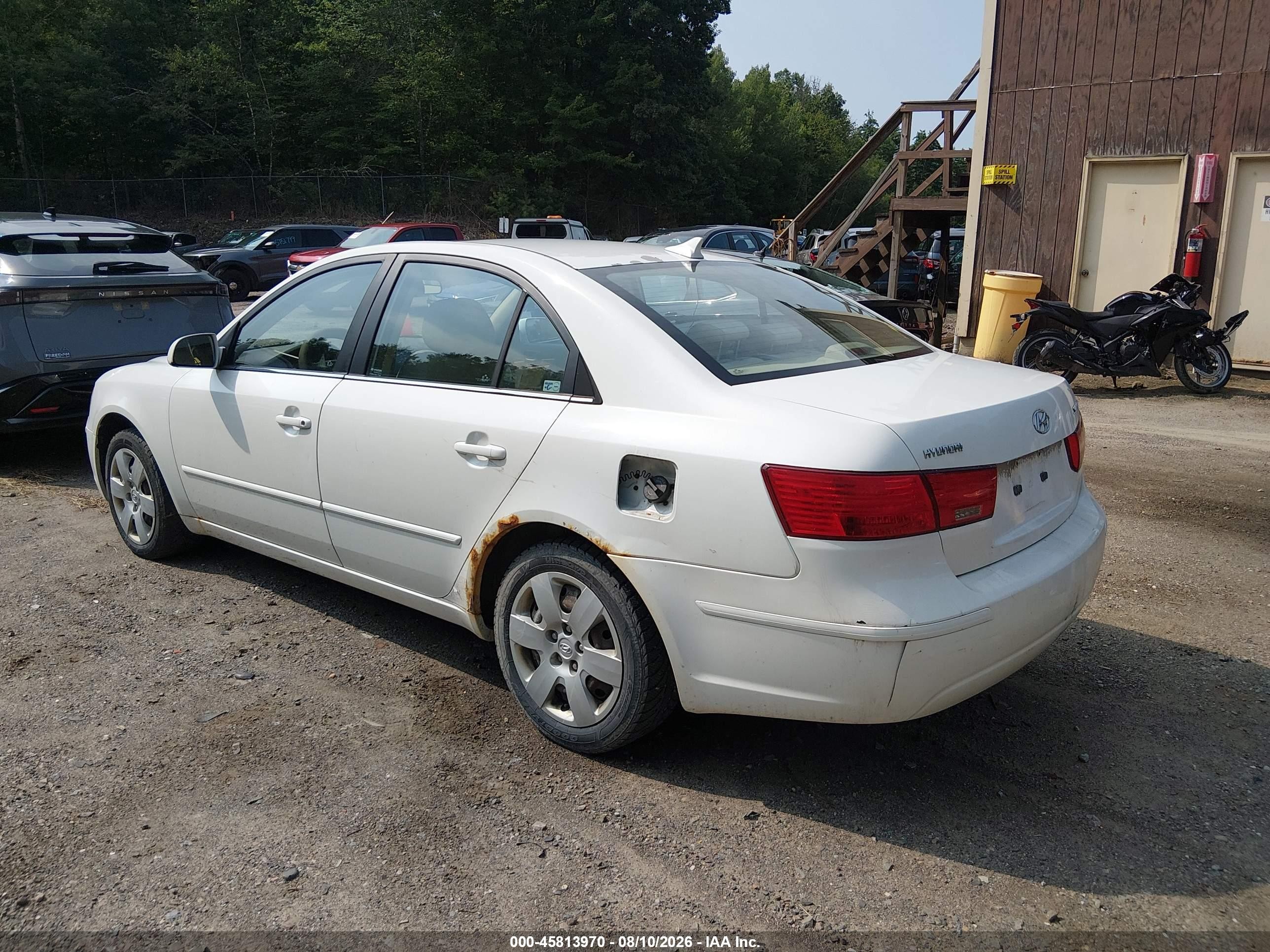 2009 Hyundai Sonata Gls White vin: 5NPET46C29H460654