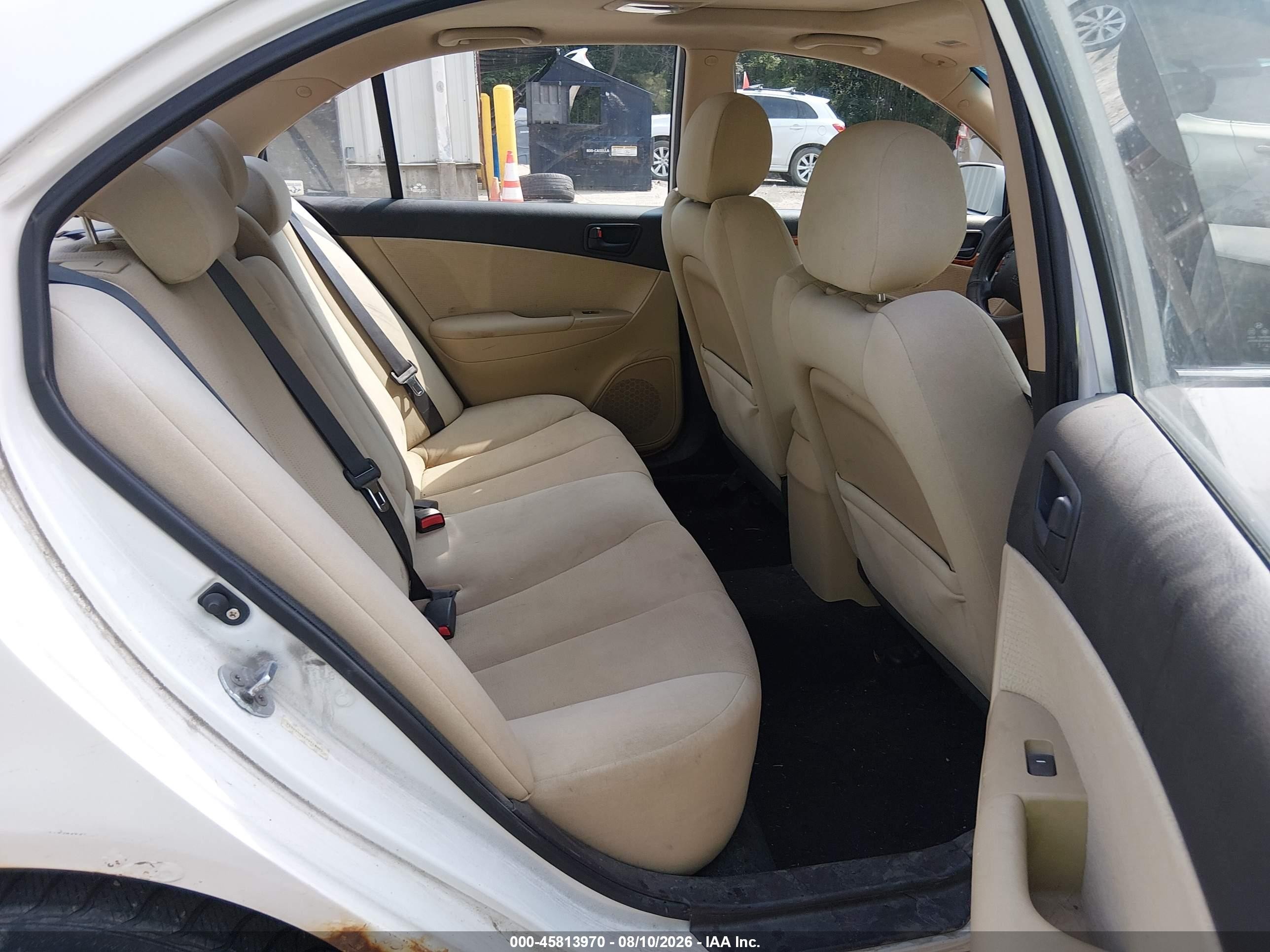 2009 Hyundai Sonata Gls White vin: 5NPET46C29H460654
