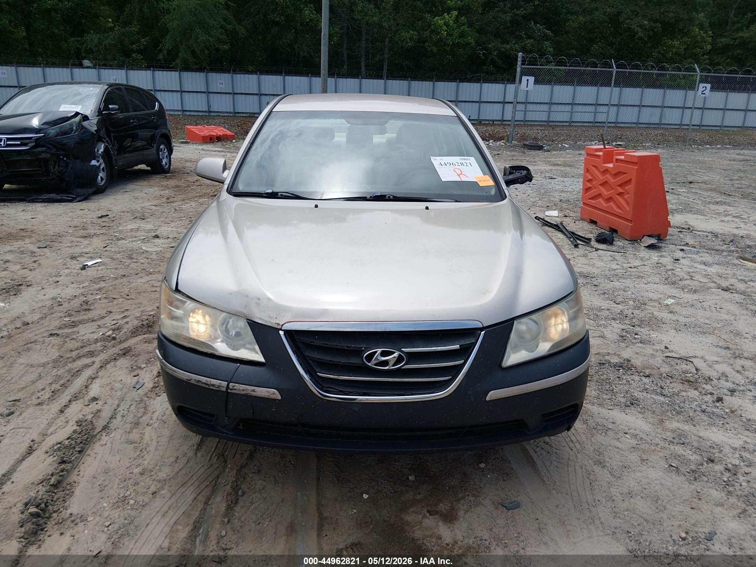 2009 Hyundai Sonata Gls Gold vin: 5NPET46C29H507603