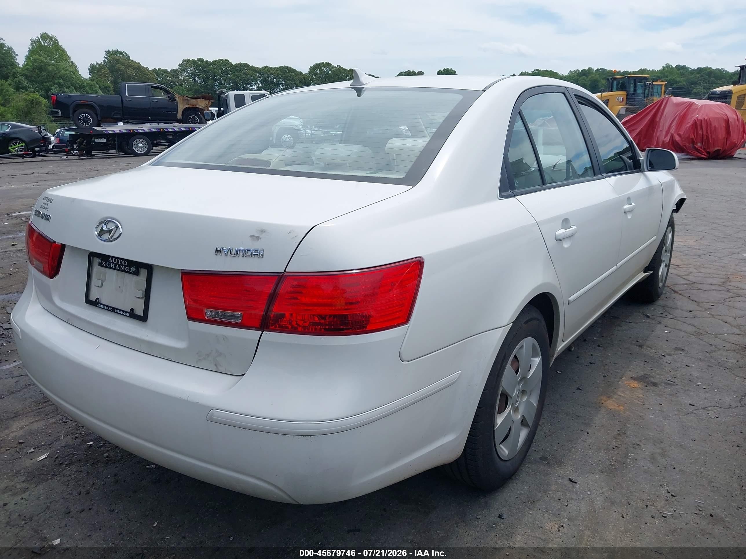 2009 Hyundai Sonata Gls White vin: 5NPET46C29H509139