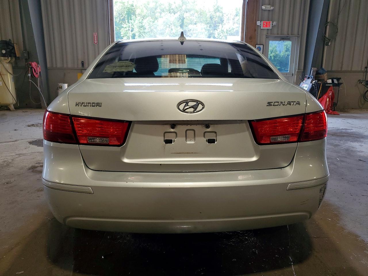 2009 Hyundai Sonata Gls Silver vin: 5NPET46C29H523946