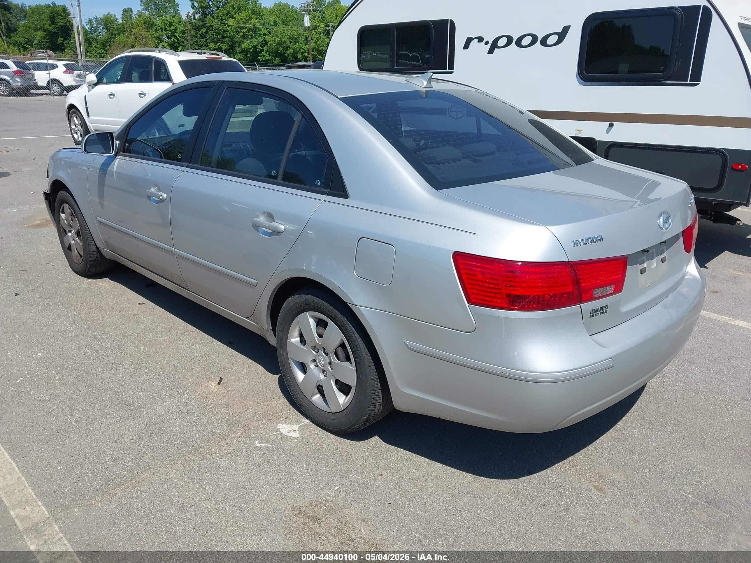 2009 Hyundai Sonata Gls Серебряный vin: 5NPET46C39H506721
