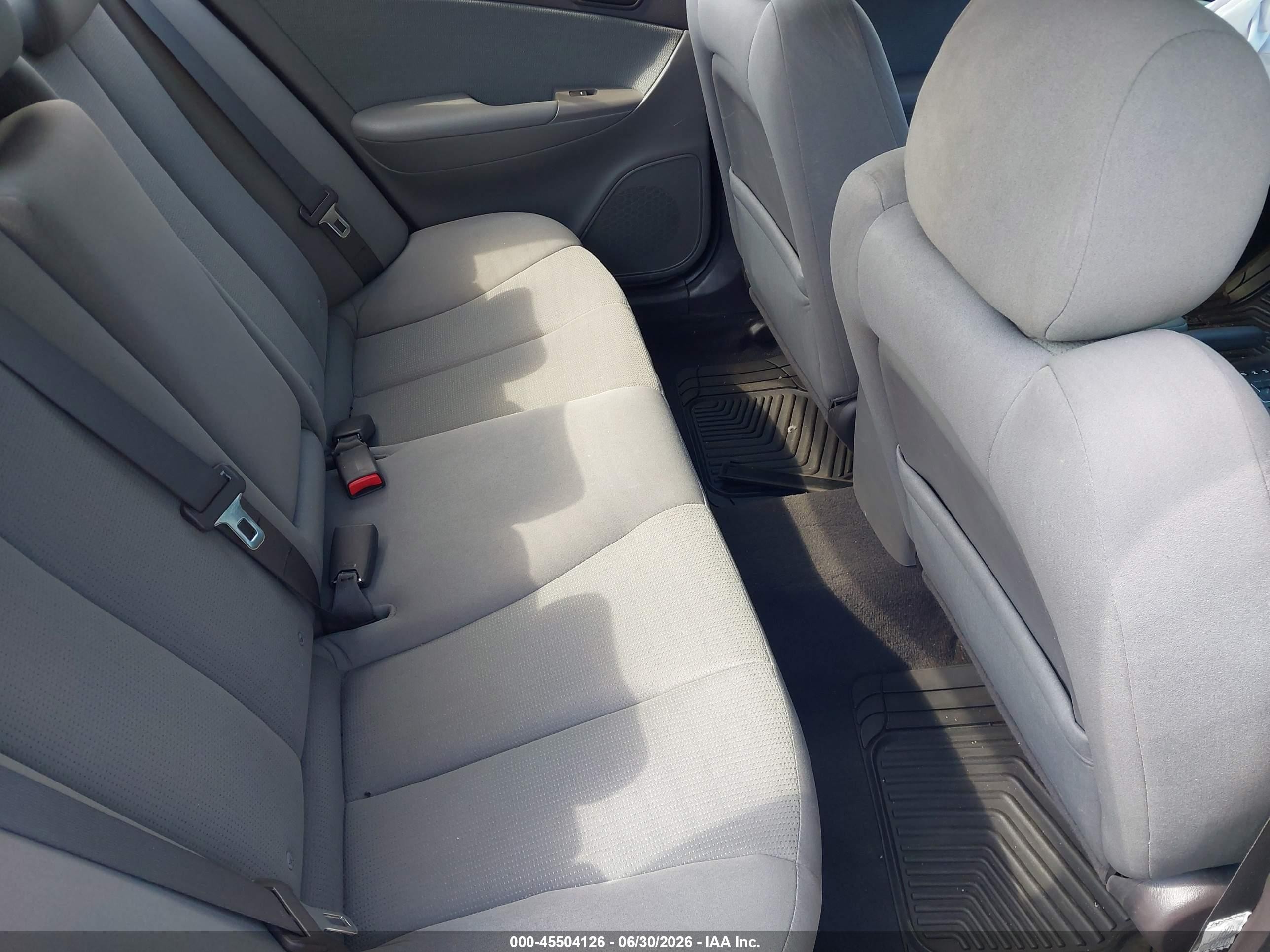 2009 Hyundai Sonata Gls Silver vin: 5NPET46C39H562447