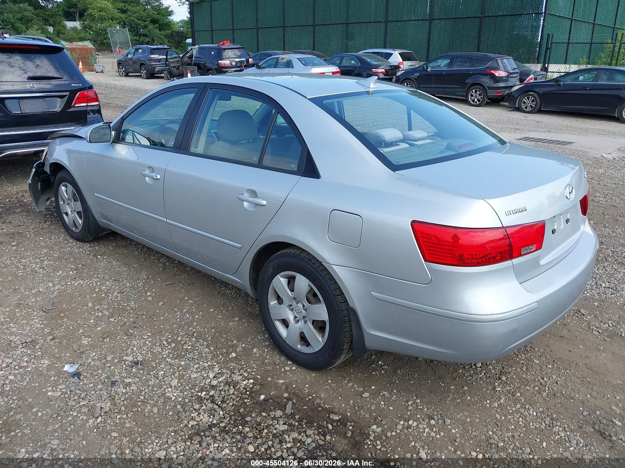 2009 Hyundai Sonata Gls Silver vin: 5NPET46C39H562447