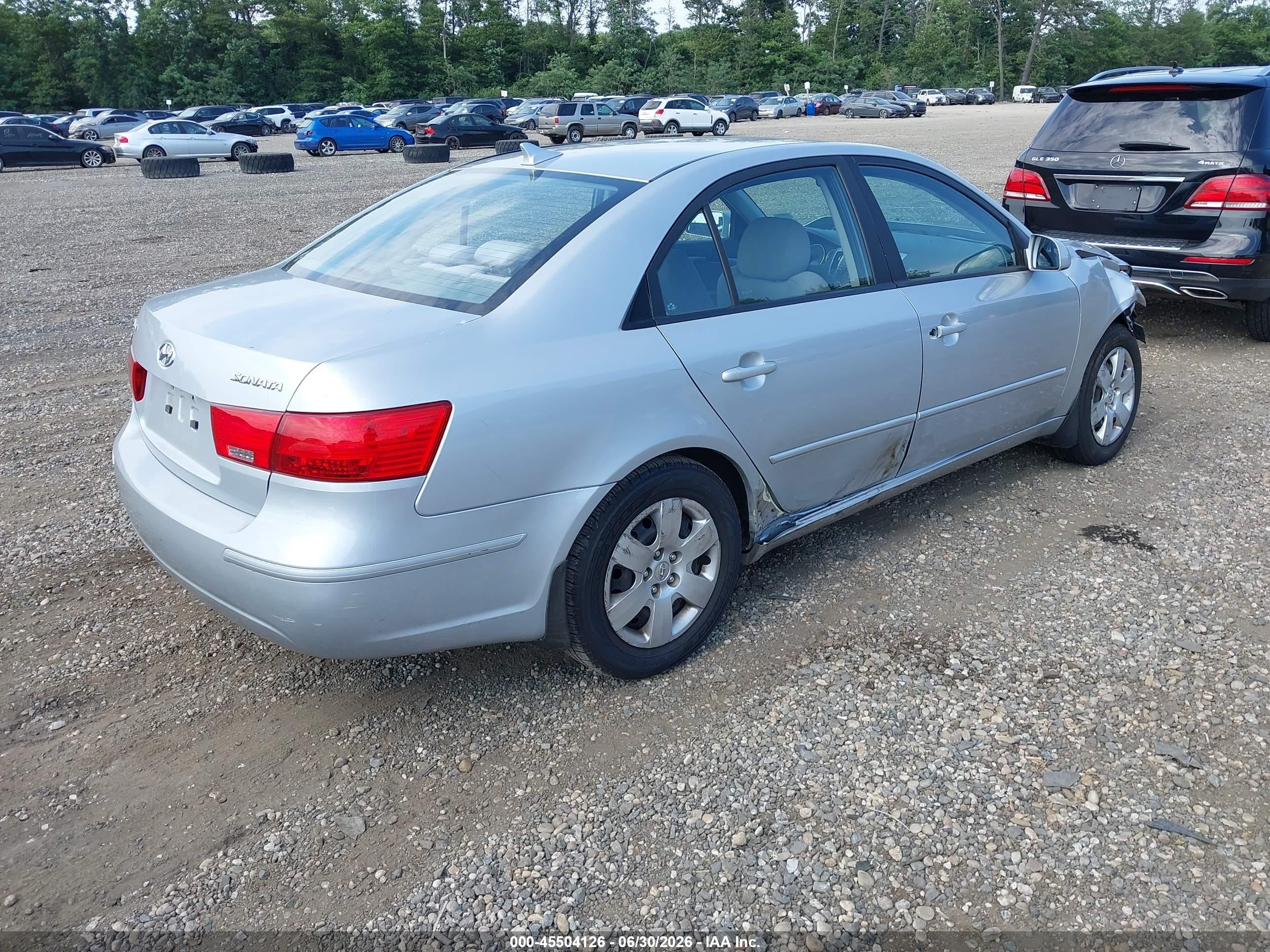 2009 Hyundai Sonata Gls Silver vin: 5NPET46C39H562447