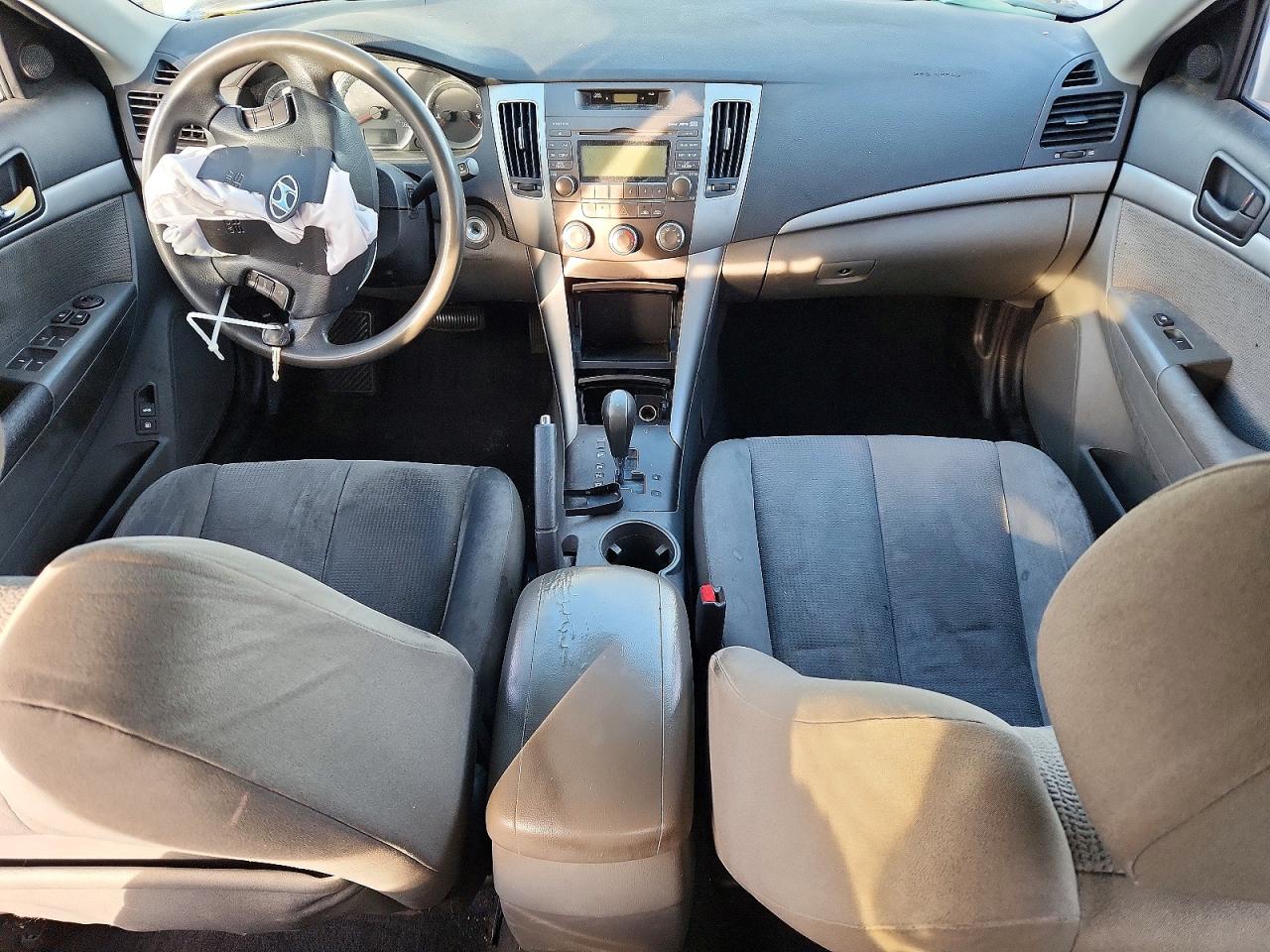 2009 Hyundai Sonata Blue vin: 5NPET46C49H409818