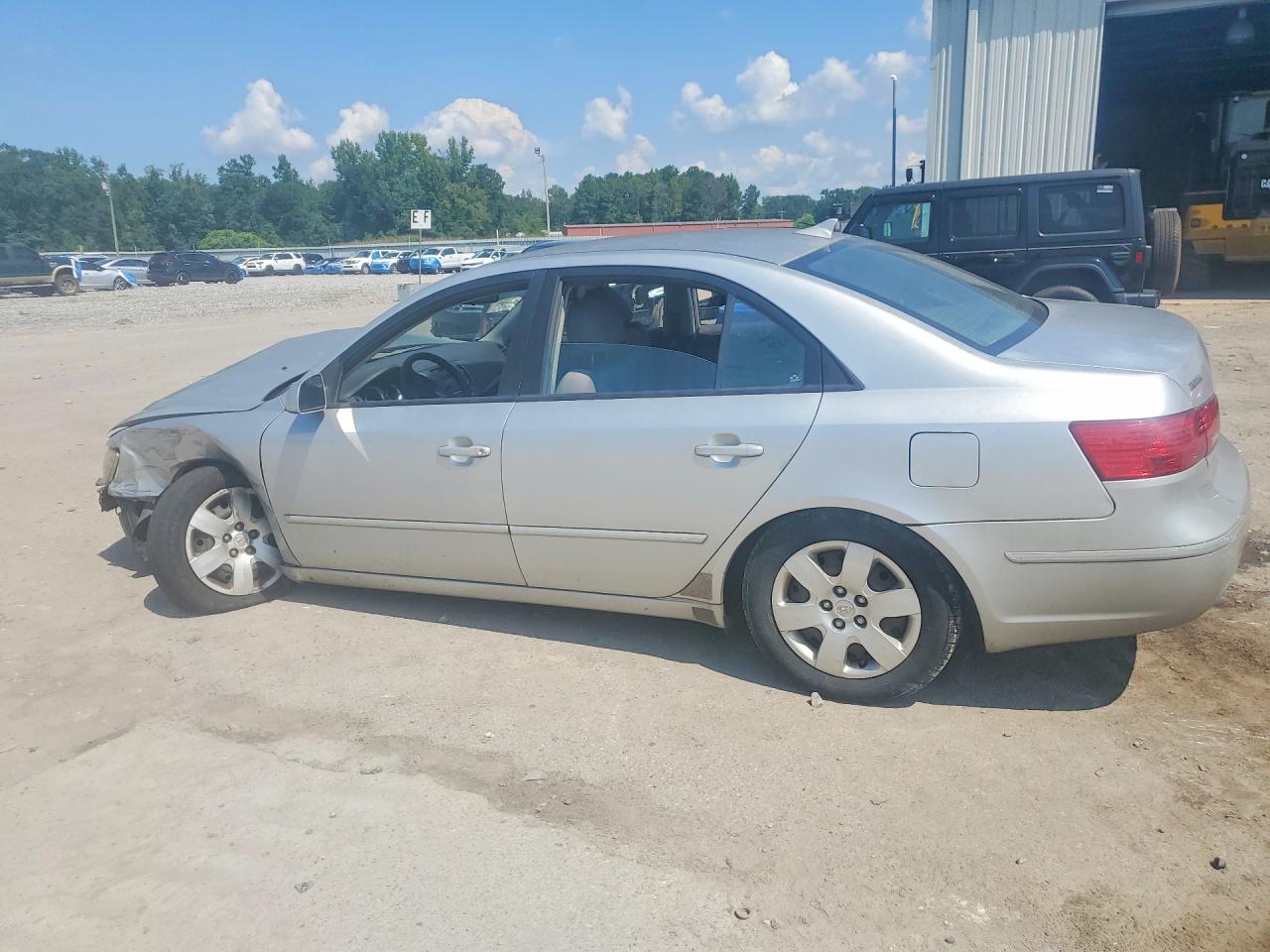 2009 Hyundai Sonata Gls Серебряный vin: 5NPET46C49H481361