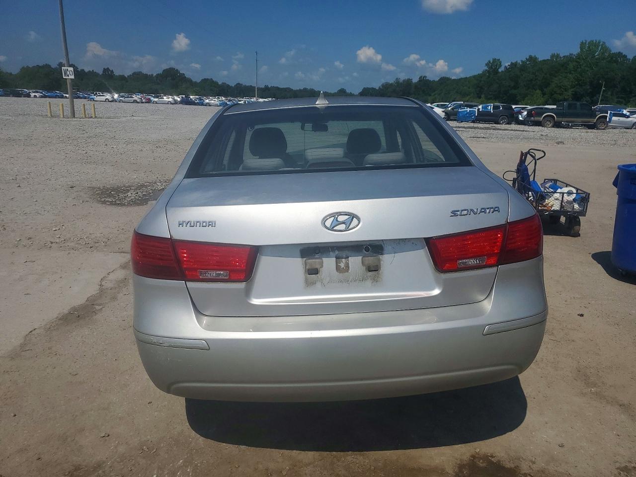 2009 Hyundai Sonata Gls Серебряный vin: 5NPET46C49H481361