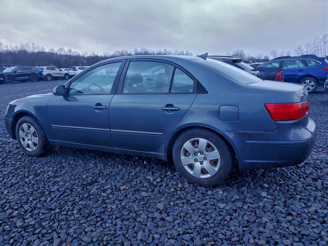 2009 Hyundai Sonata Blue vin: 5NPET46C49H519865