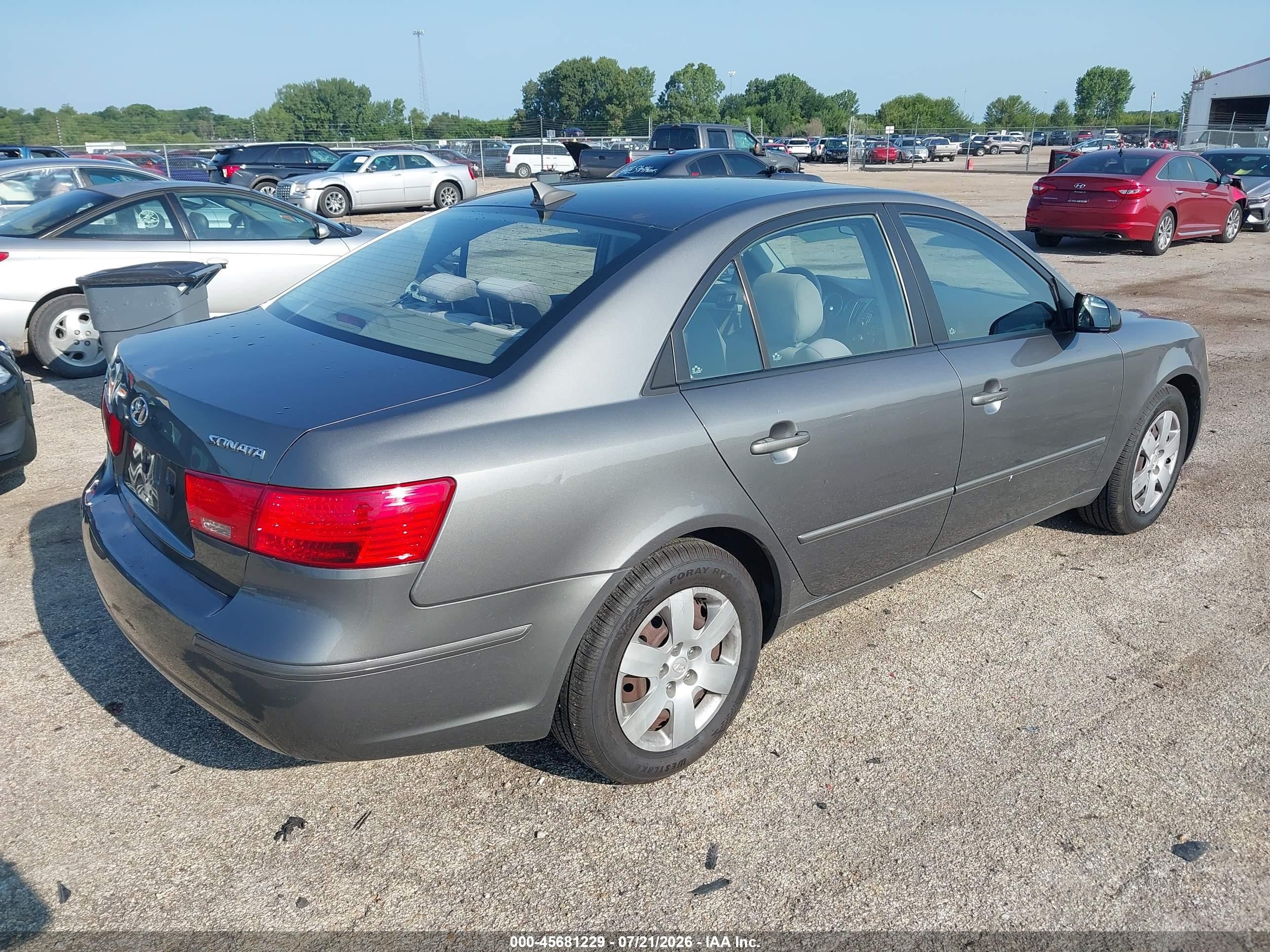 2009 Hyundai Sonata Gls Gray vin: 5NPET46C49H520305