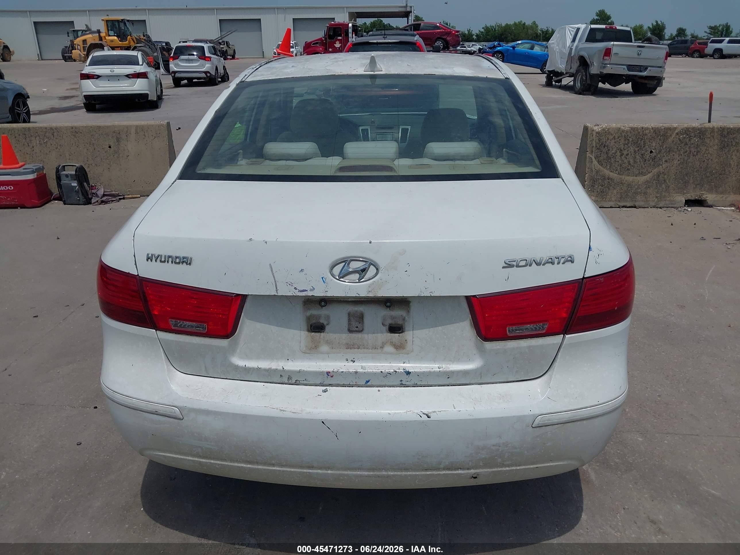 2009 Hyundai Sonata Gls White vin: 5NPET46C49H556964