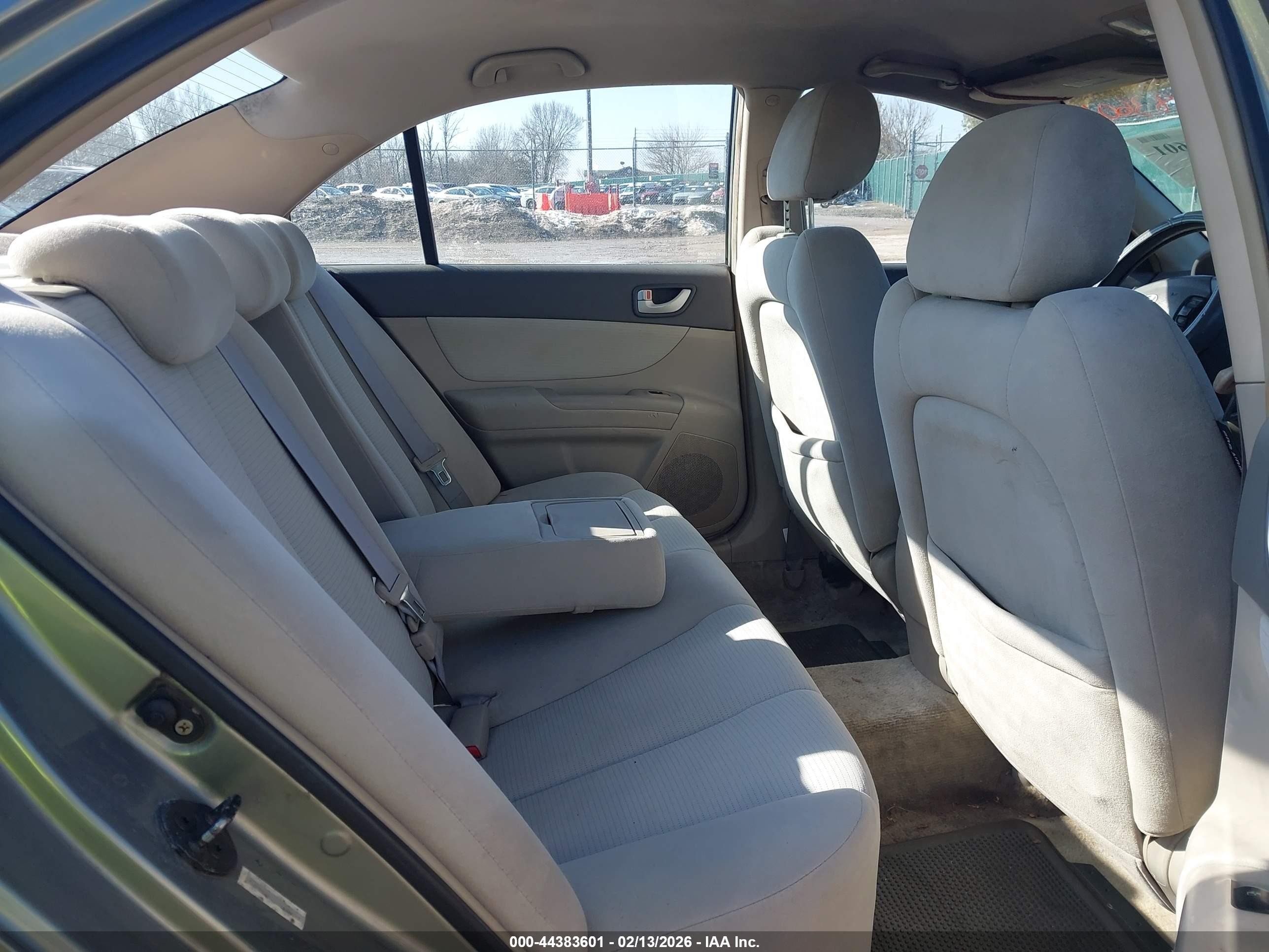 2008 Hyundai Sonata Gls Серый vin: 5NPET46C58H344119