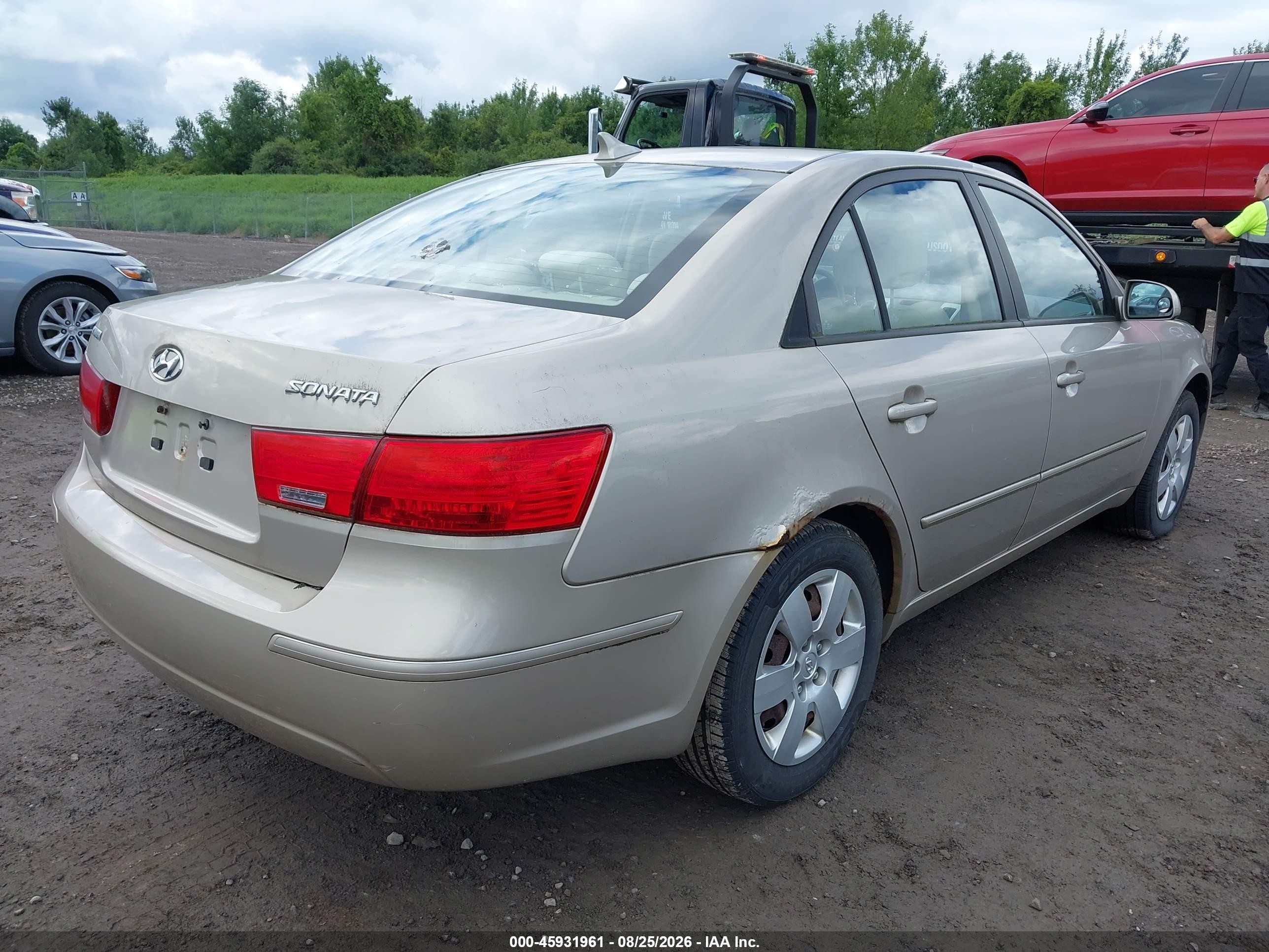 2009 Hyundai Sonata Gls Золотой vin: 5NPET46C59H424165