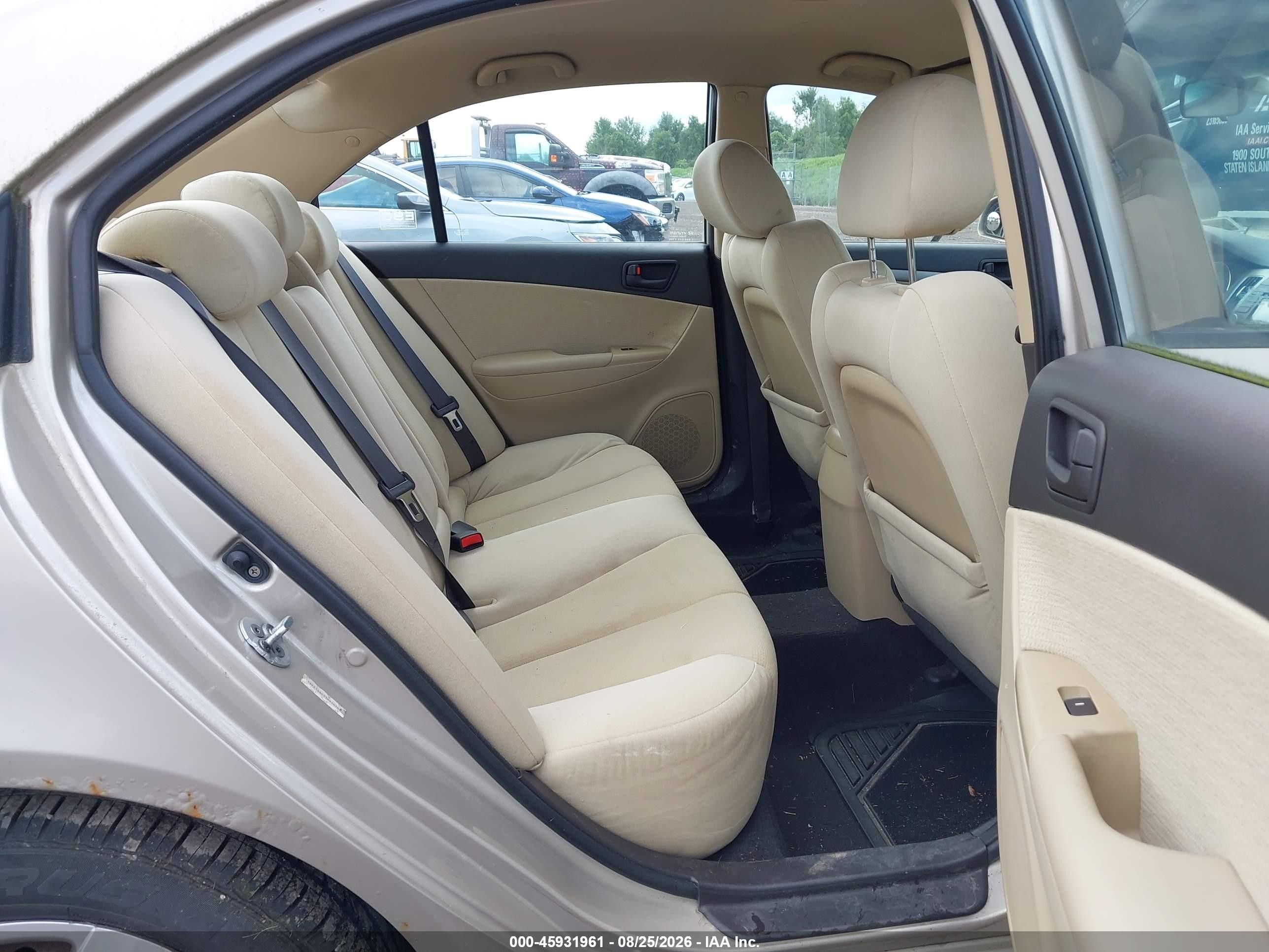 2009 Hyundai Sonata Gls Золотой vin: 5NPET46C59H424165
