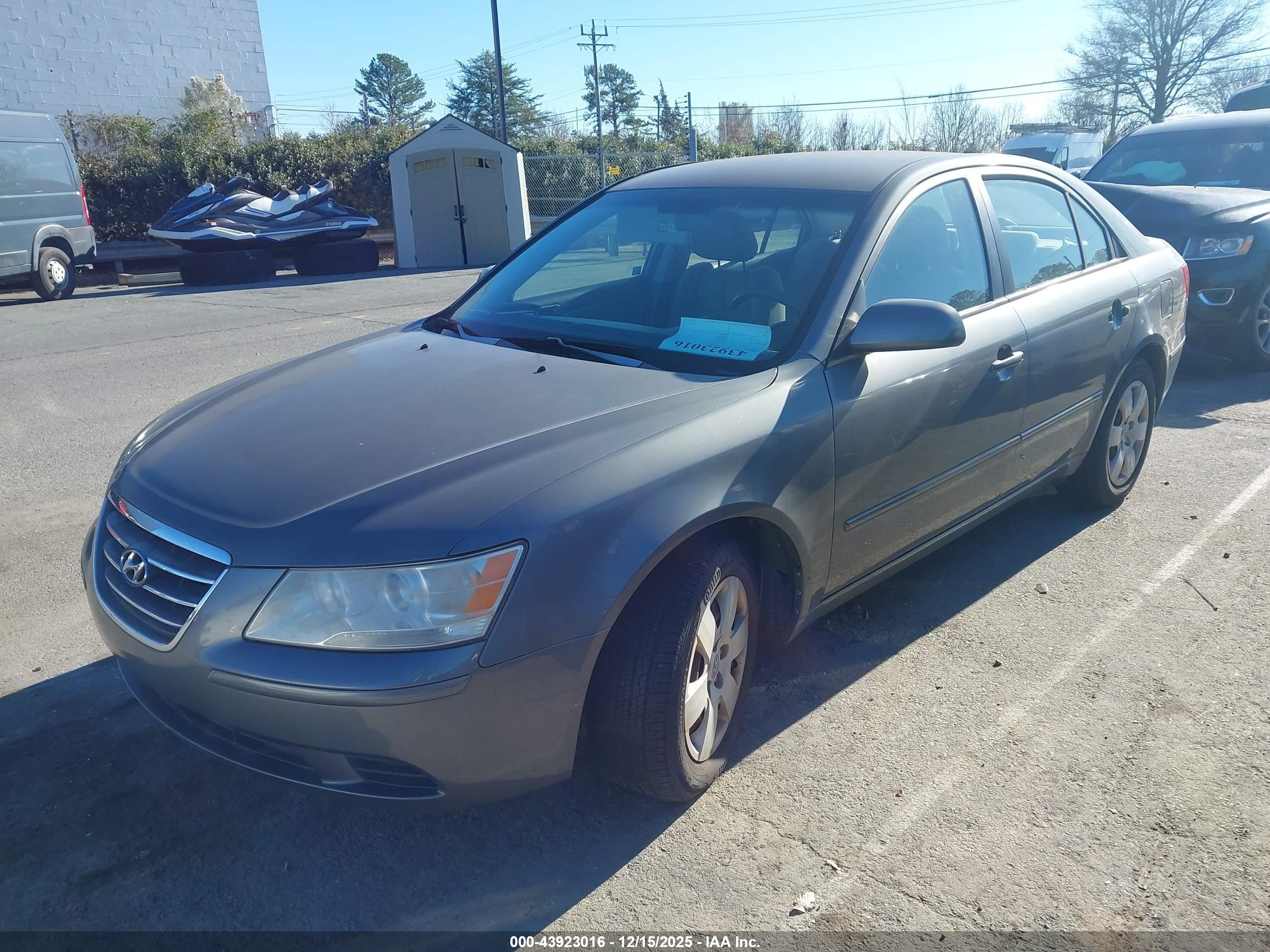 2009 Hyundai Sonata Gls Gray vin: 5NPET46C59H442388