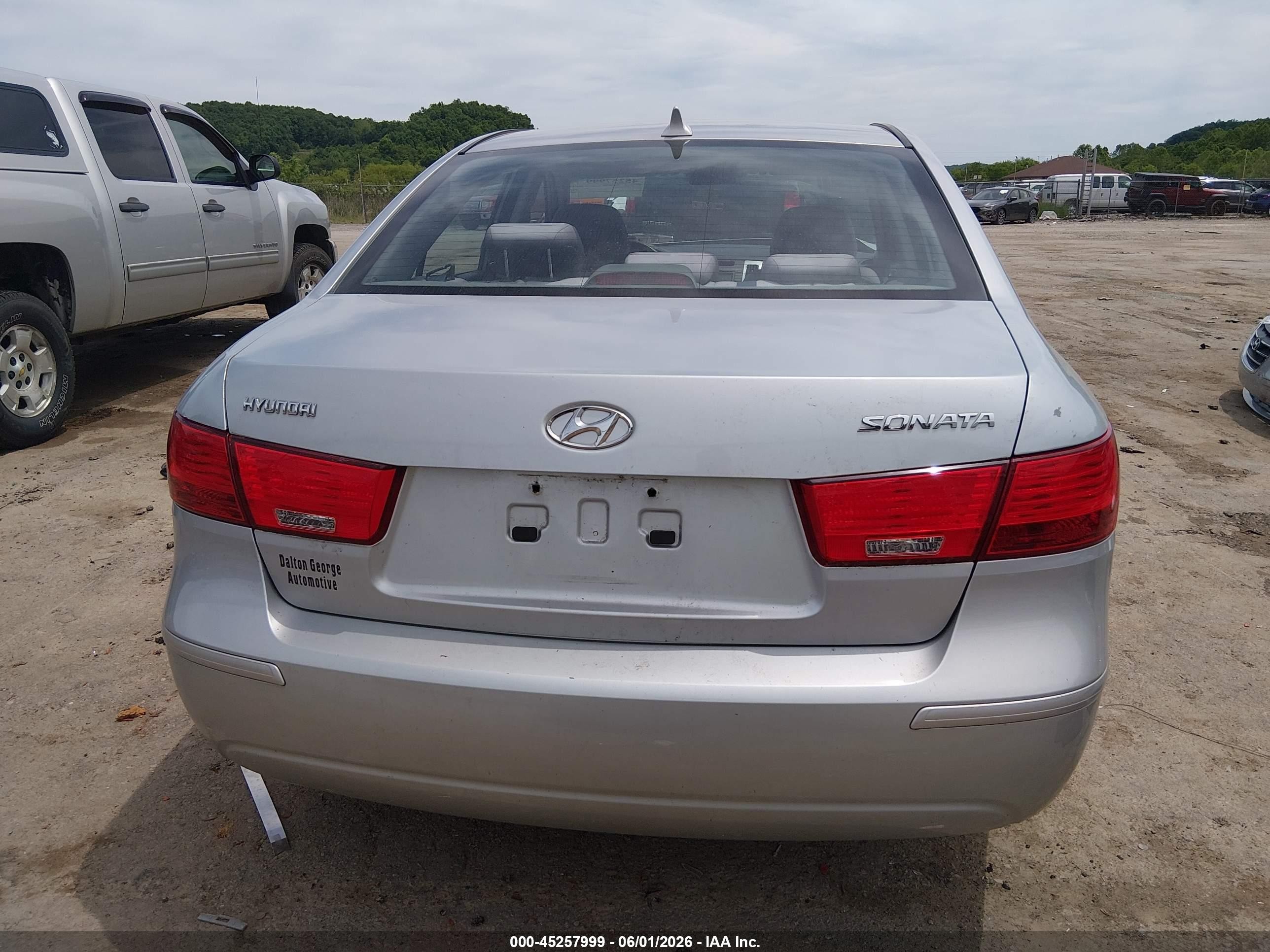 2009 Hyundai Sonata Gls Silver vin: 5NPET46C59H562479