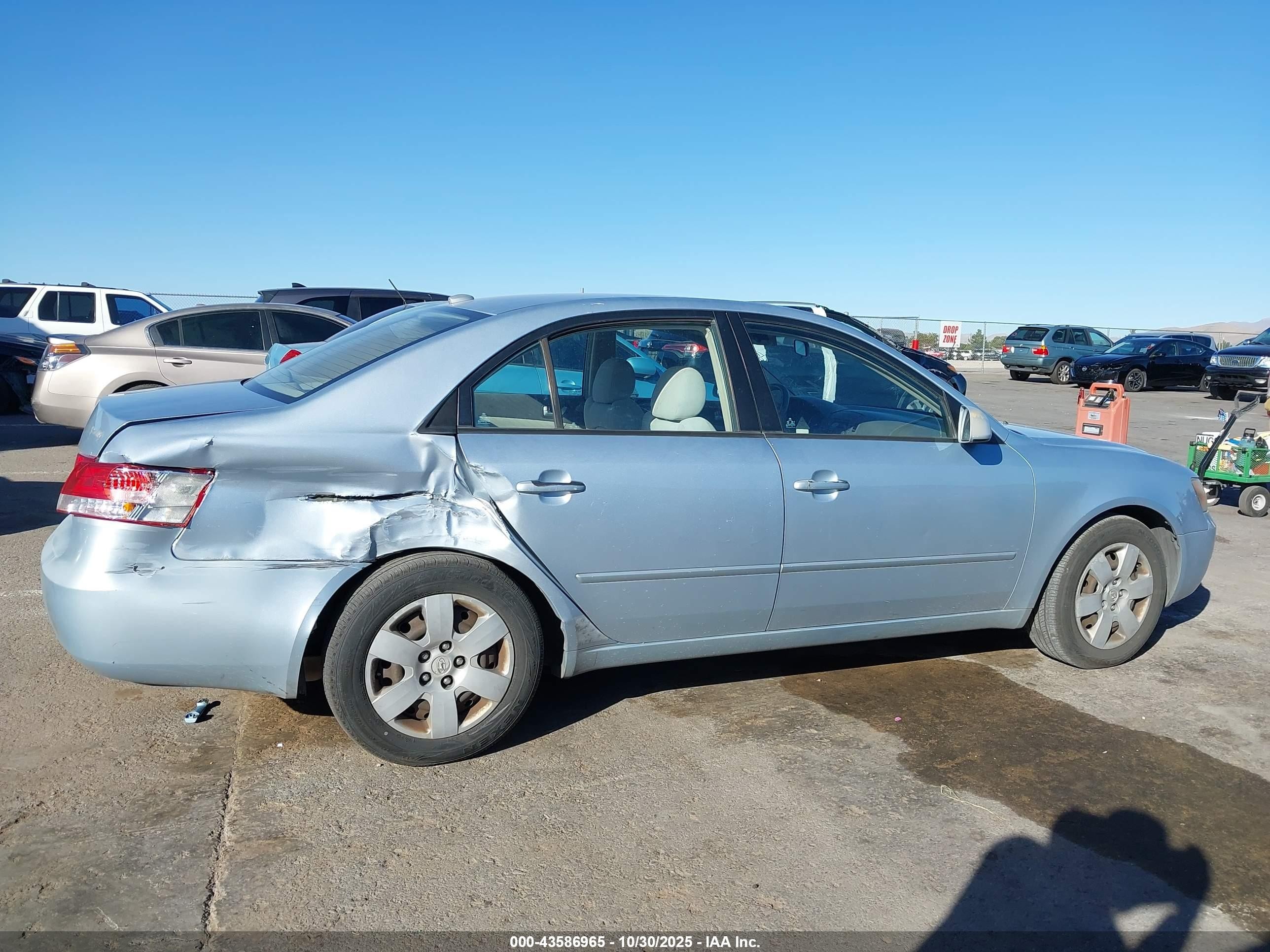 2008 Hyundai Sonata Gls Light Blue vin: 5NPET46C68H304017