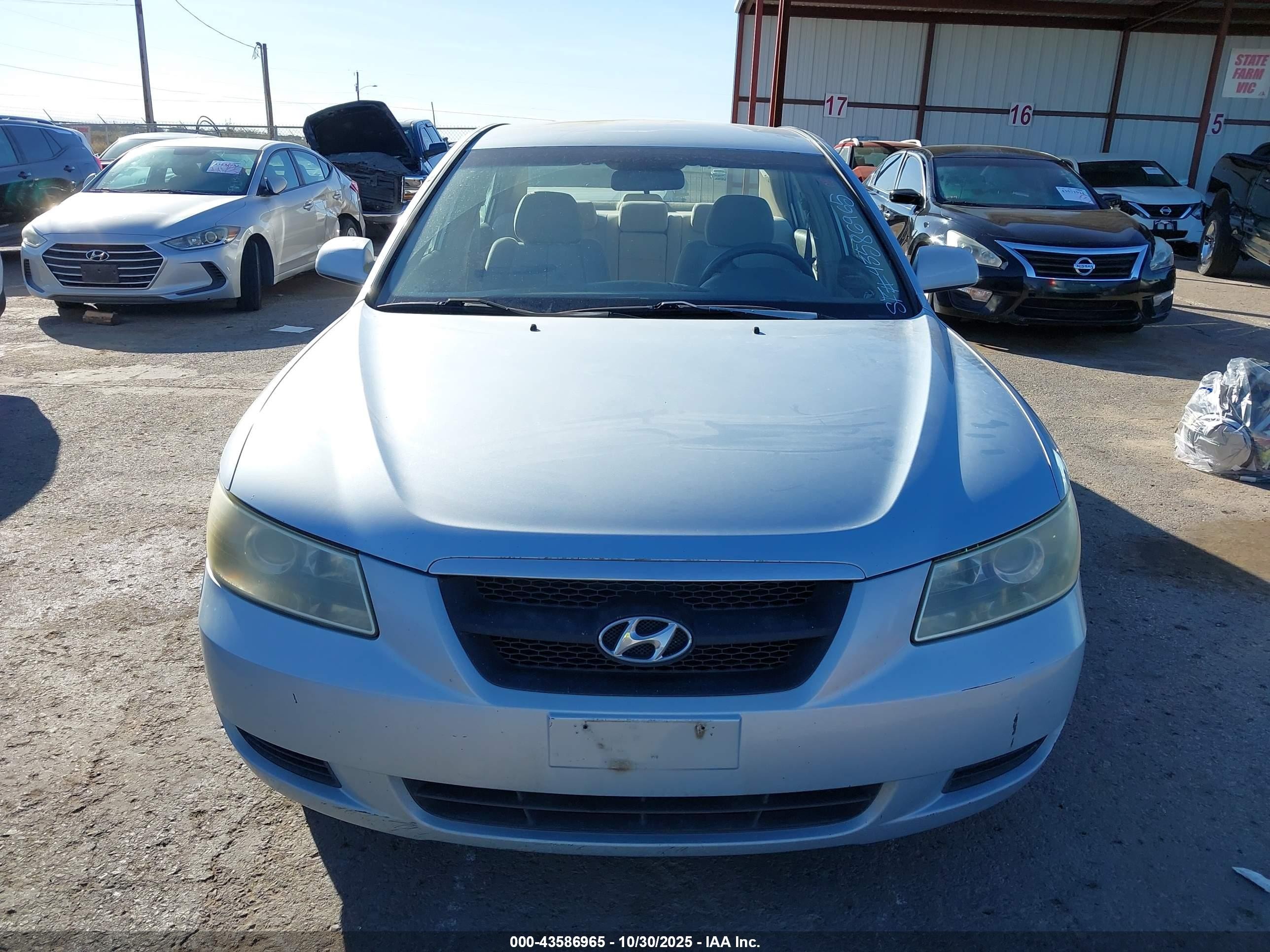 2008 Hyundai Sonata Gls Light Blue vin: 5NPET46C68H304017
