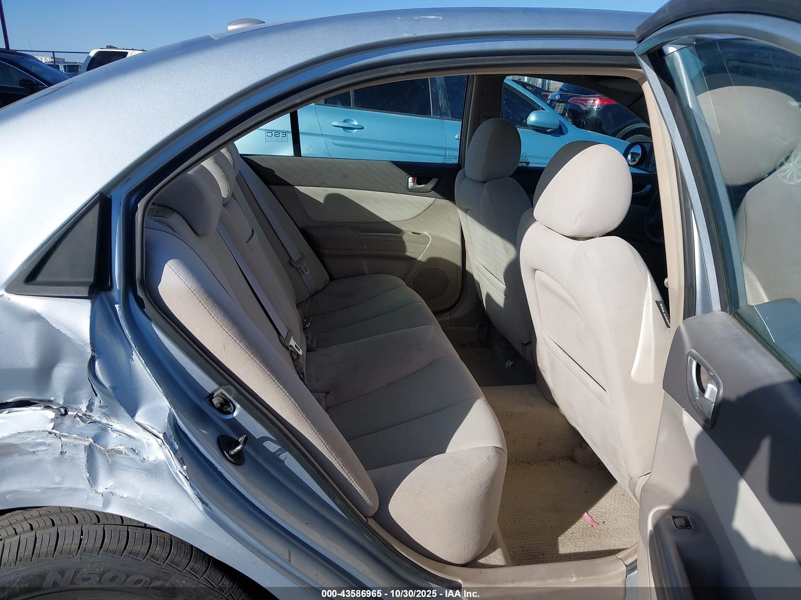 2008 Hyundai Sonata Gls Light Blue vin: 5NPET46C68H304017
