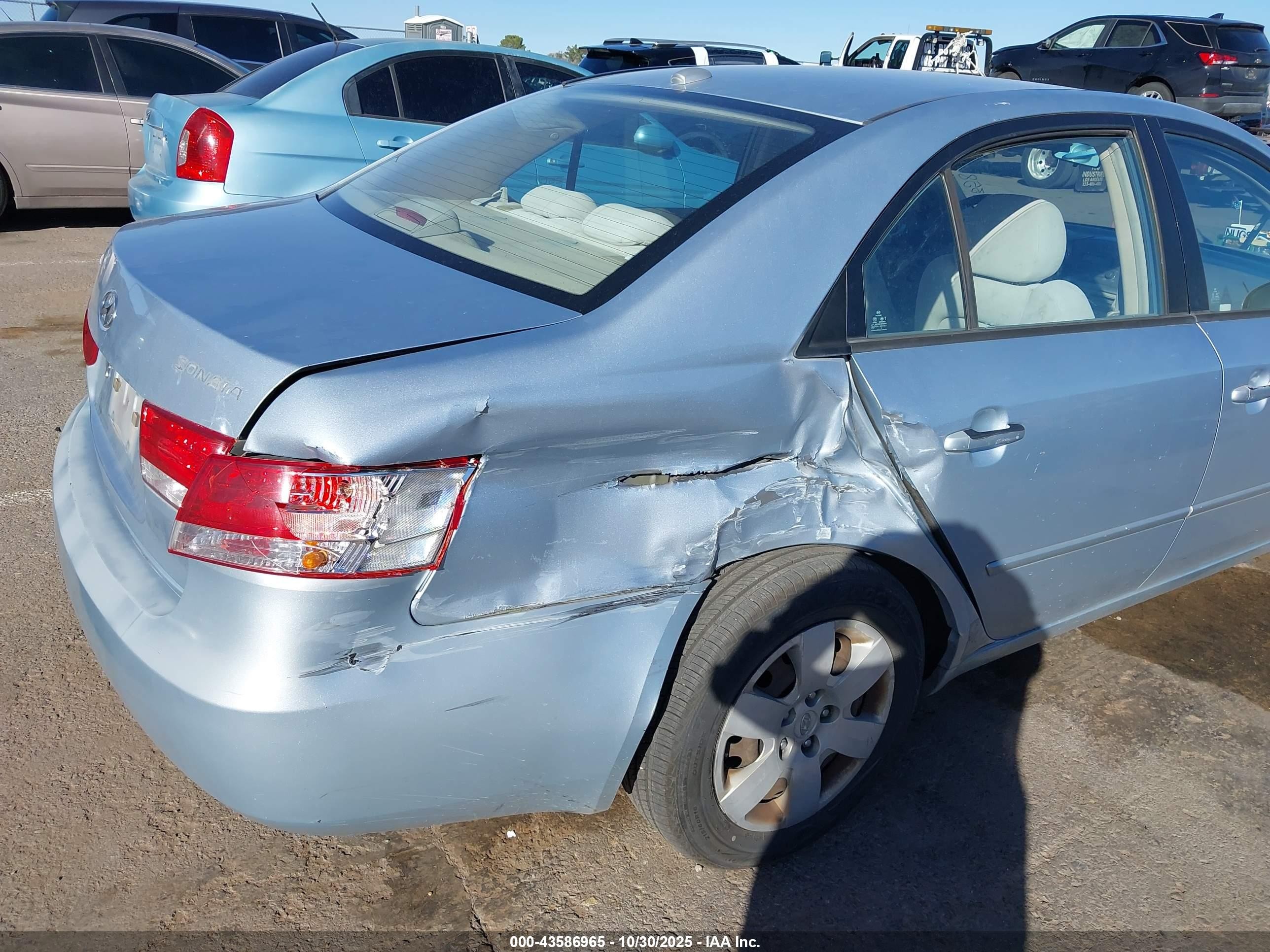 2008 Hyundai Sonata Gls Light Blue vin: 5NPET46C68H304017
