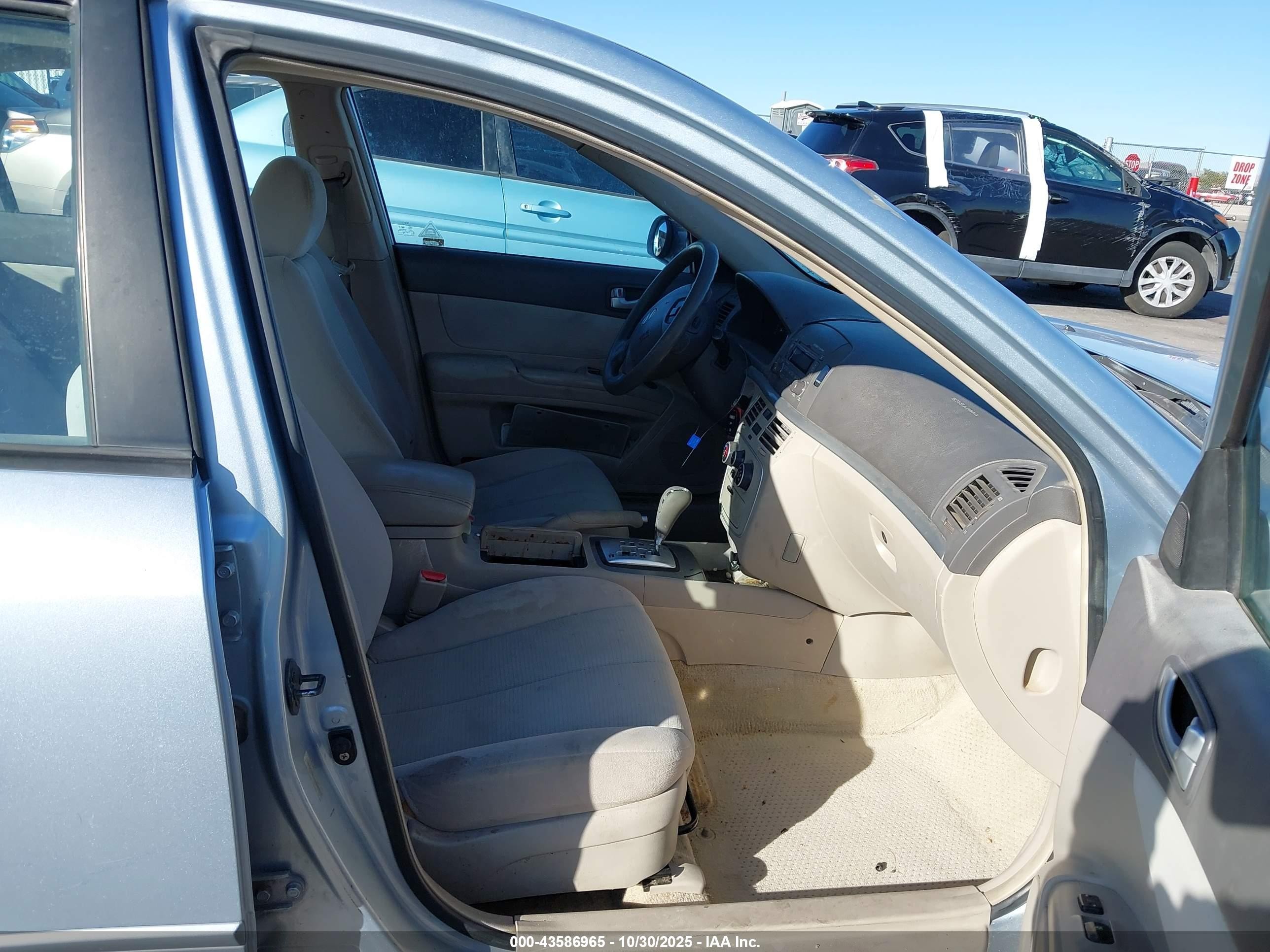 2008 Hyundai Sonata Gls Light Blue vin: 5NPET46C68H304017