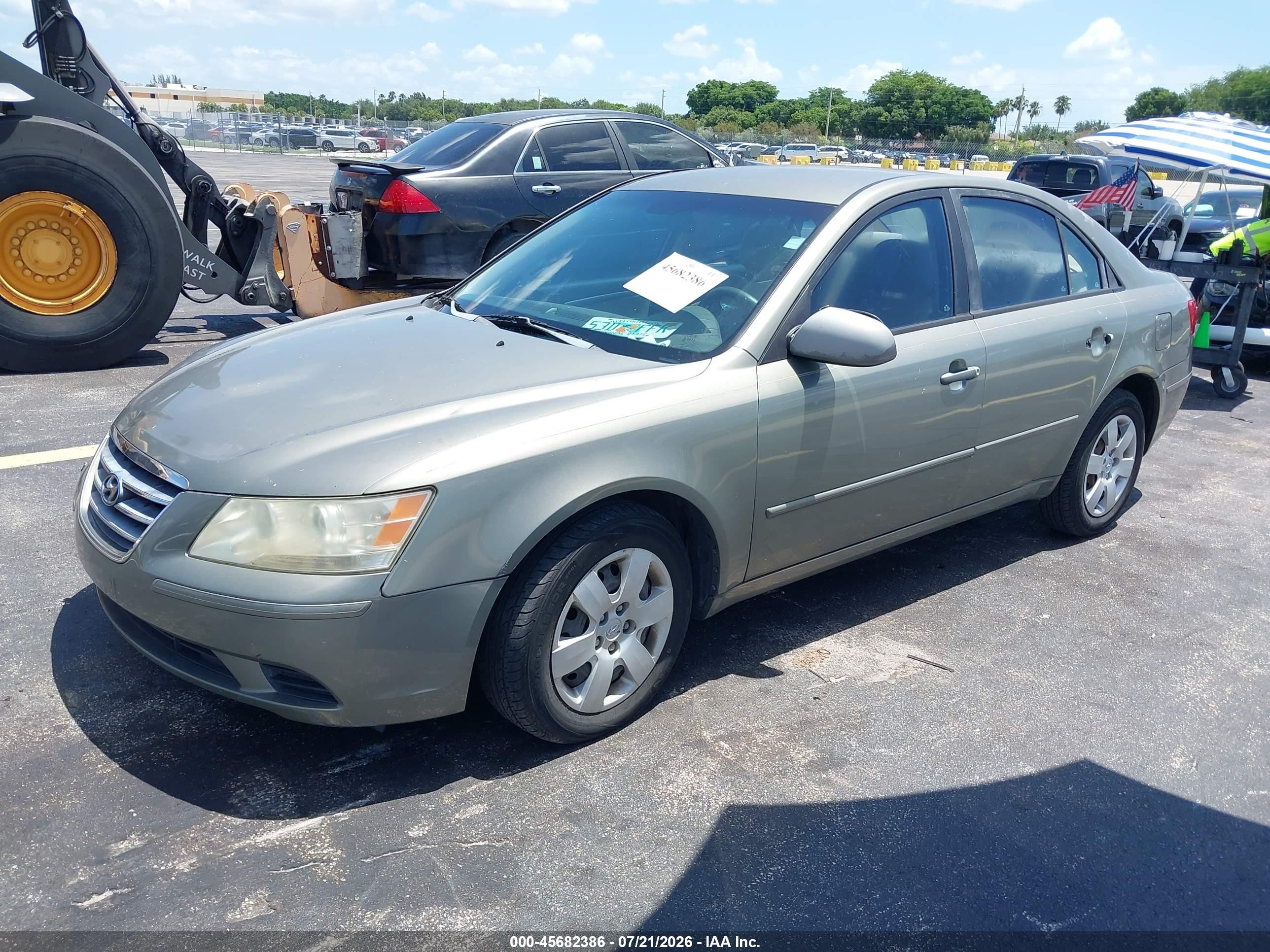 2009 Hyundai Sonata Gls Gold vin: 5NPET46C69H438608
