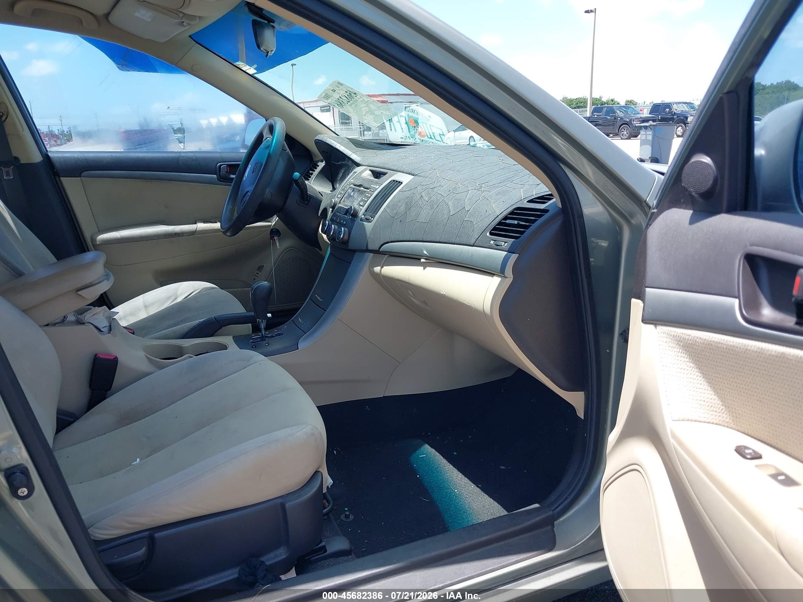2009 Hyundai Sonata Gls Gold vin: 5NPET46C69H438608