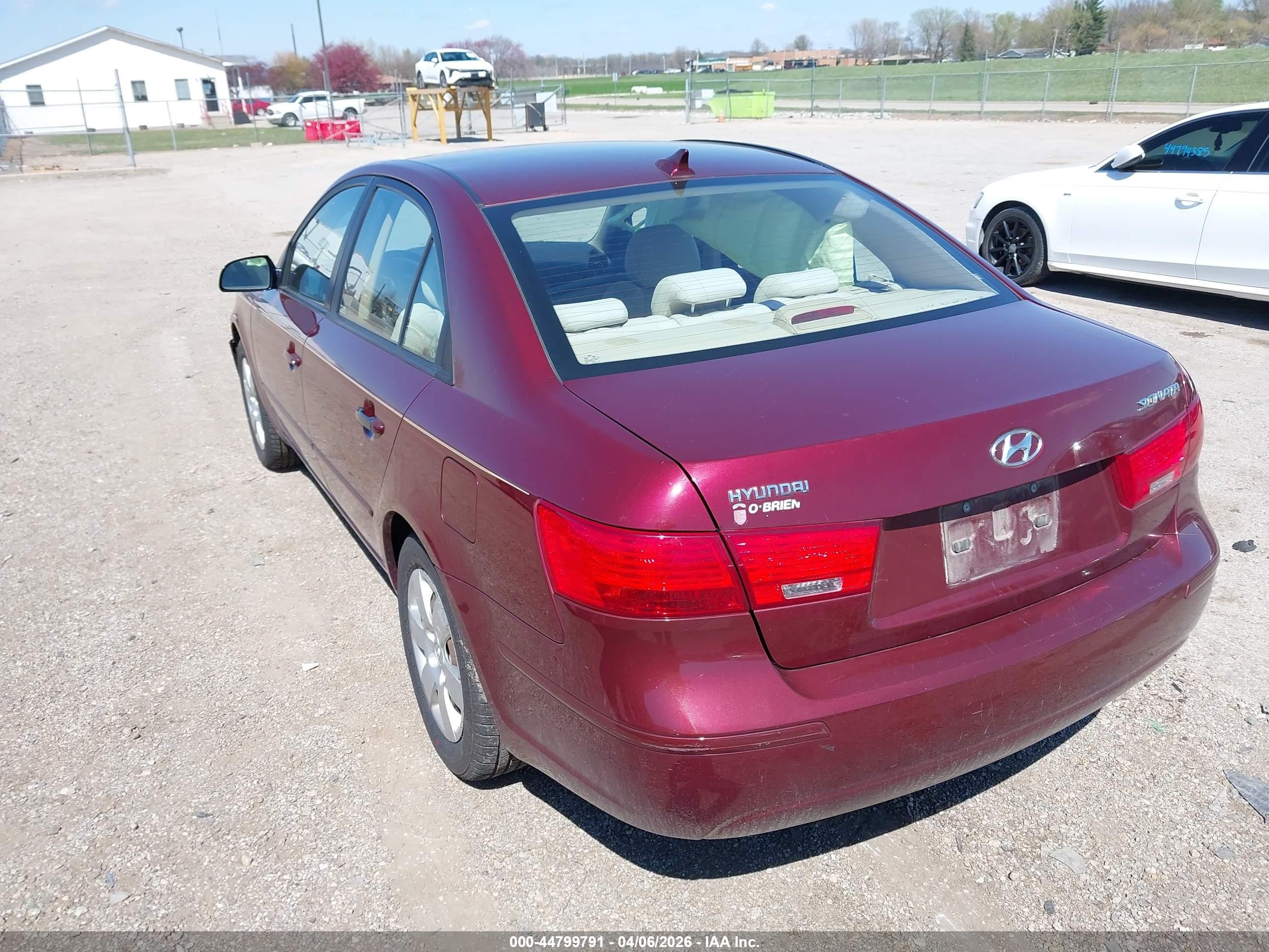2009 Hyundai Sonata Gls Maroon vin: 5NPET46C69H444716