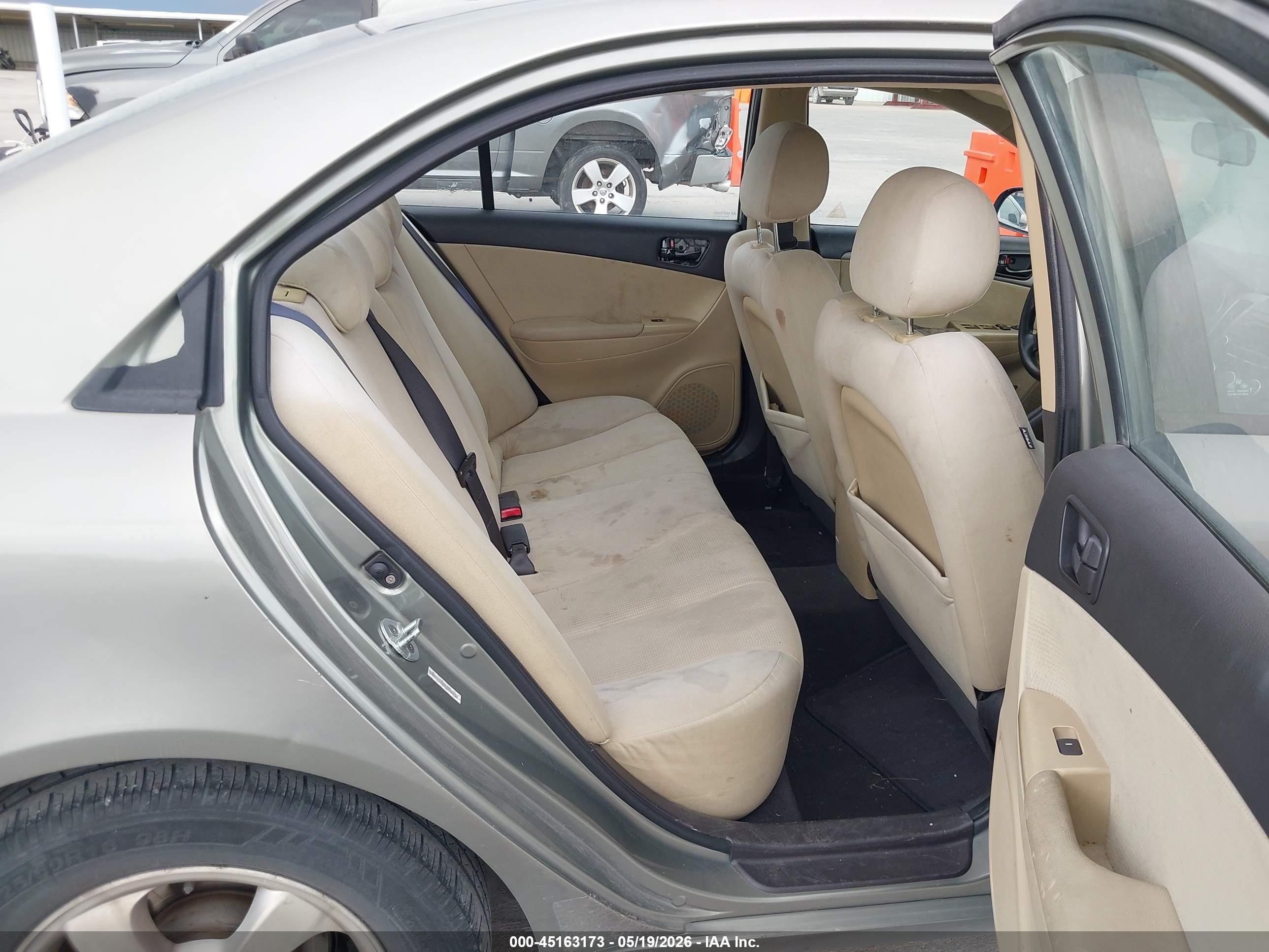 2009 Hyundai Sonata Gls Серый vin: 5NPET46C69H488392