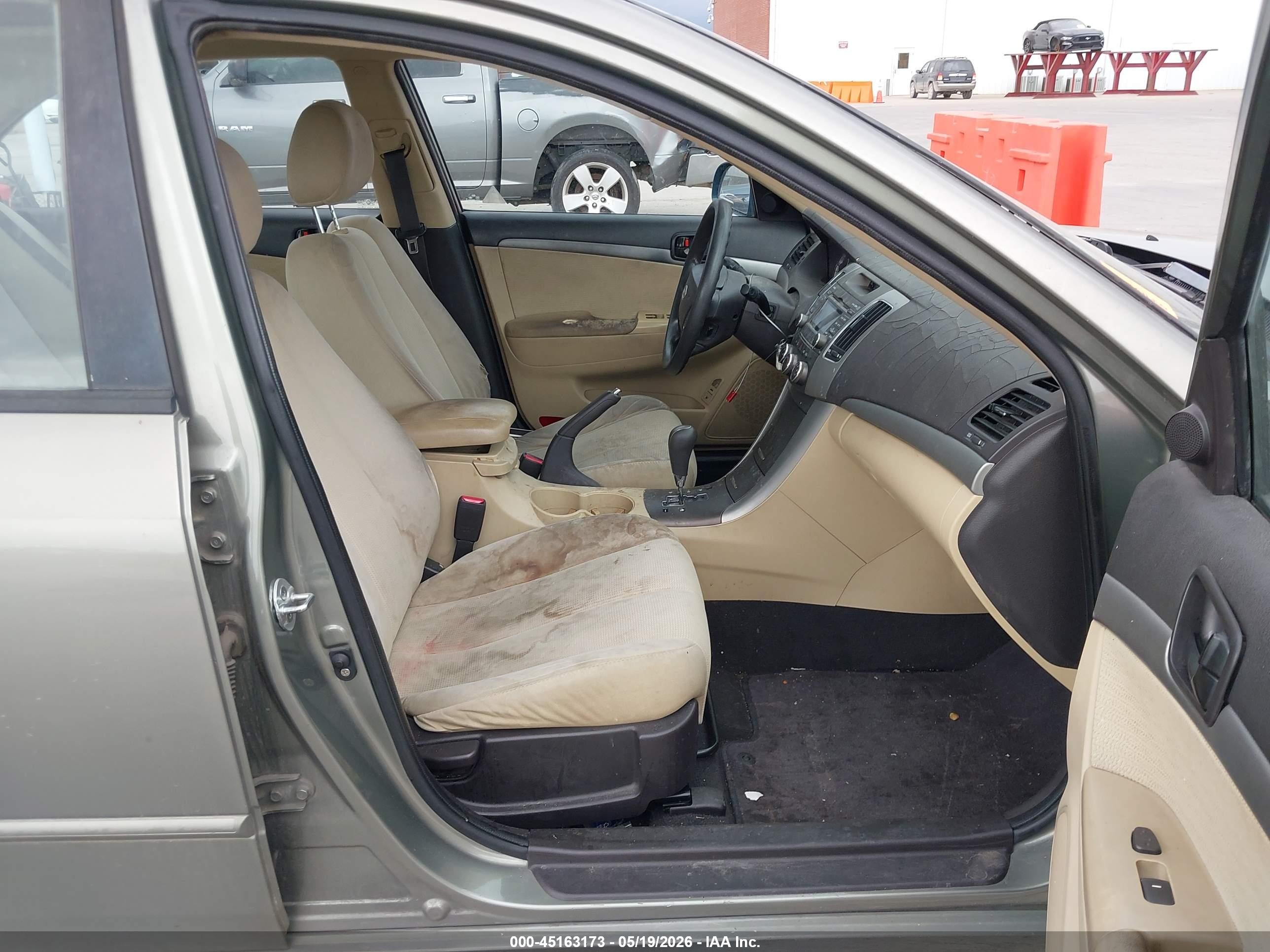 2009 Hyundai Sonata Gls Серый vin: 5NPET46C69H488392