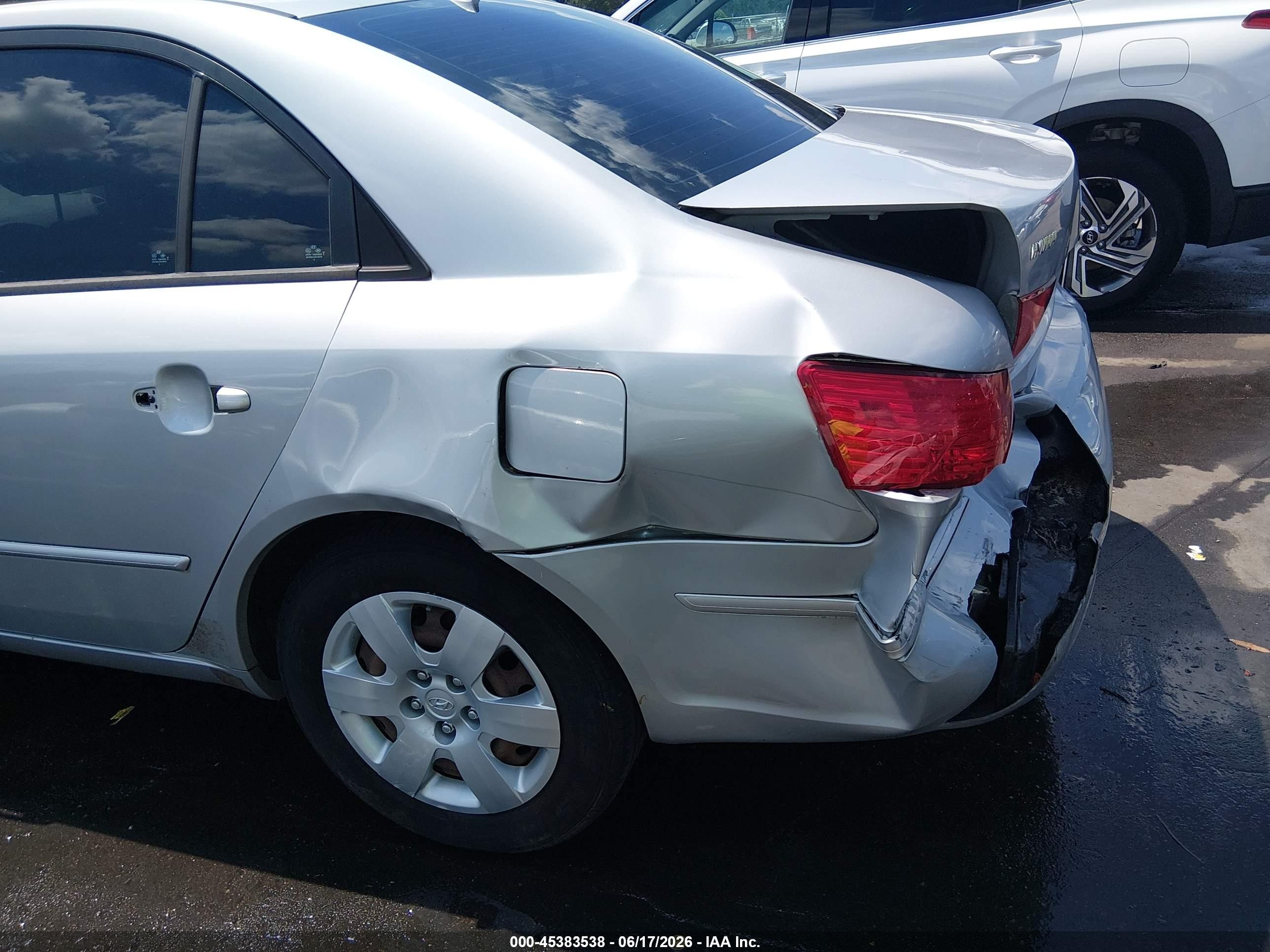 2009 Hyundai Sonata Gls Silver vin: 5NPET46C69H554682
