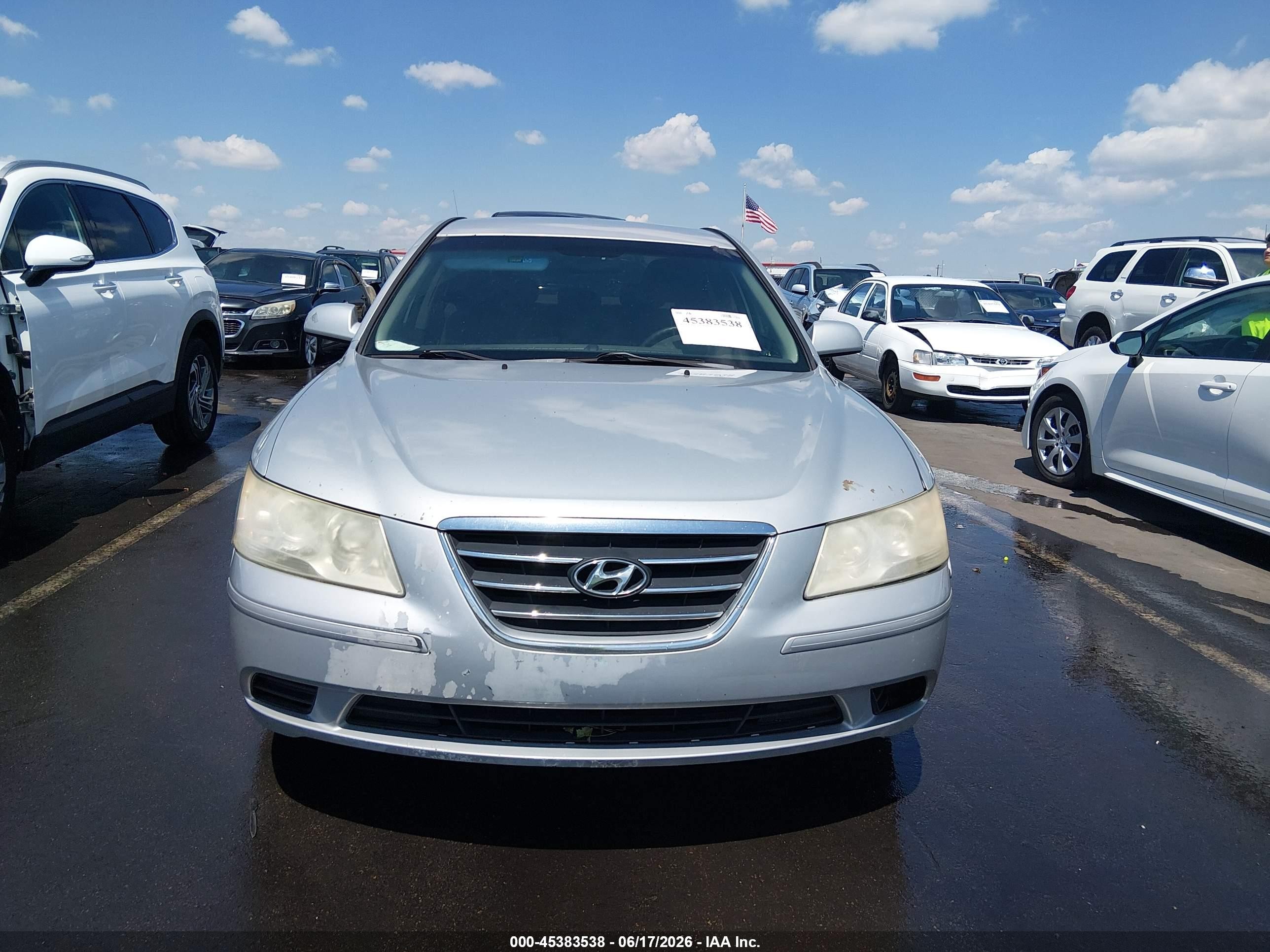 2009 Hyundai Sonata Gls Silver vin: 5NPET46C69H554682