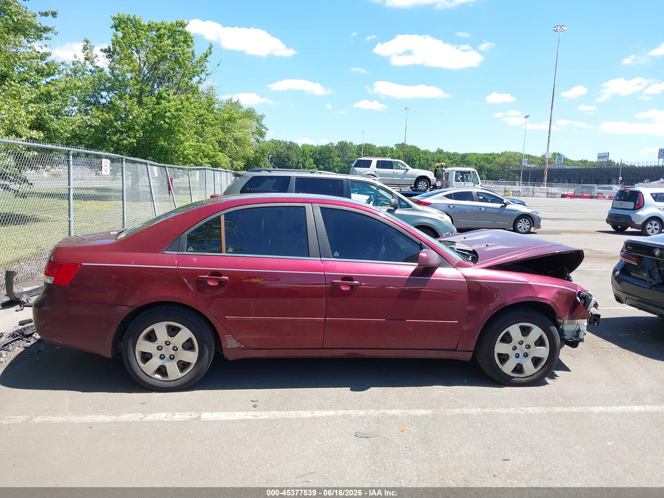 2008 Hyundai Sonata Gls Burgundy vin: 5NPET46C78H301627