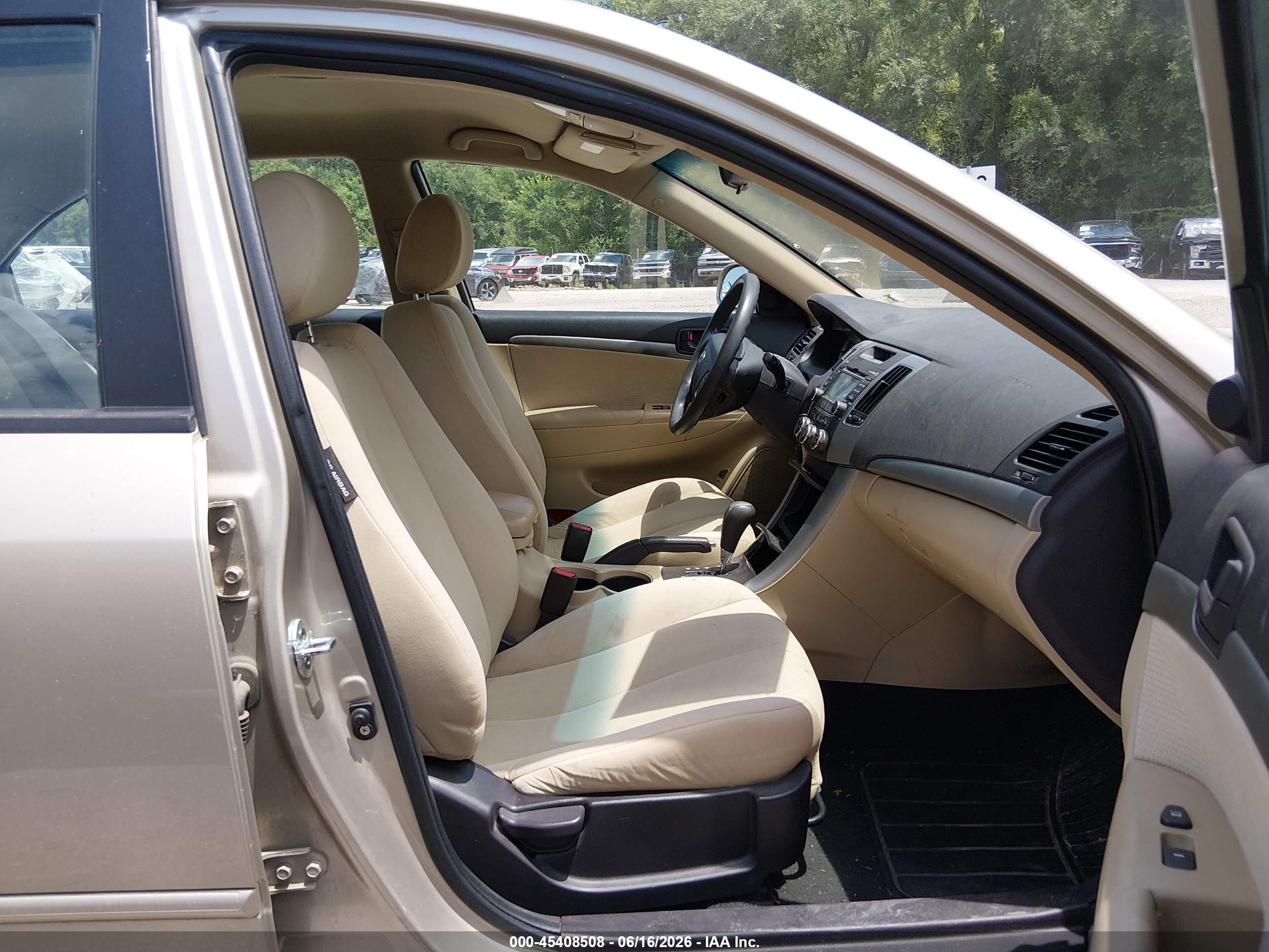 2009 Hyundai Sonata Gls Золотой vin: 5NPET46C79H427133