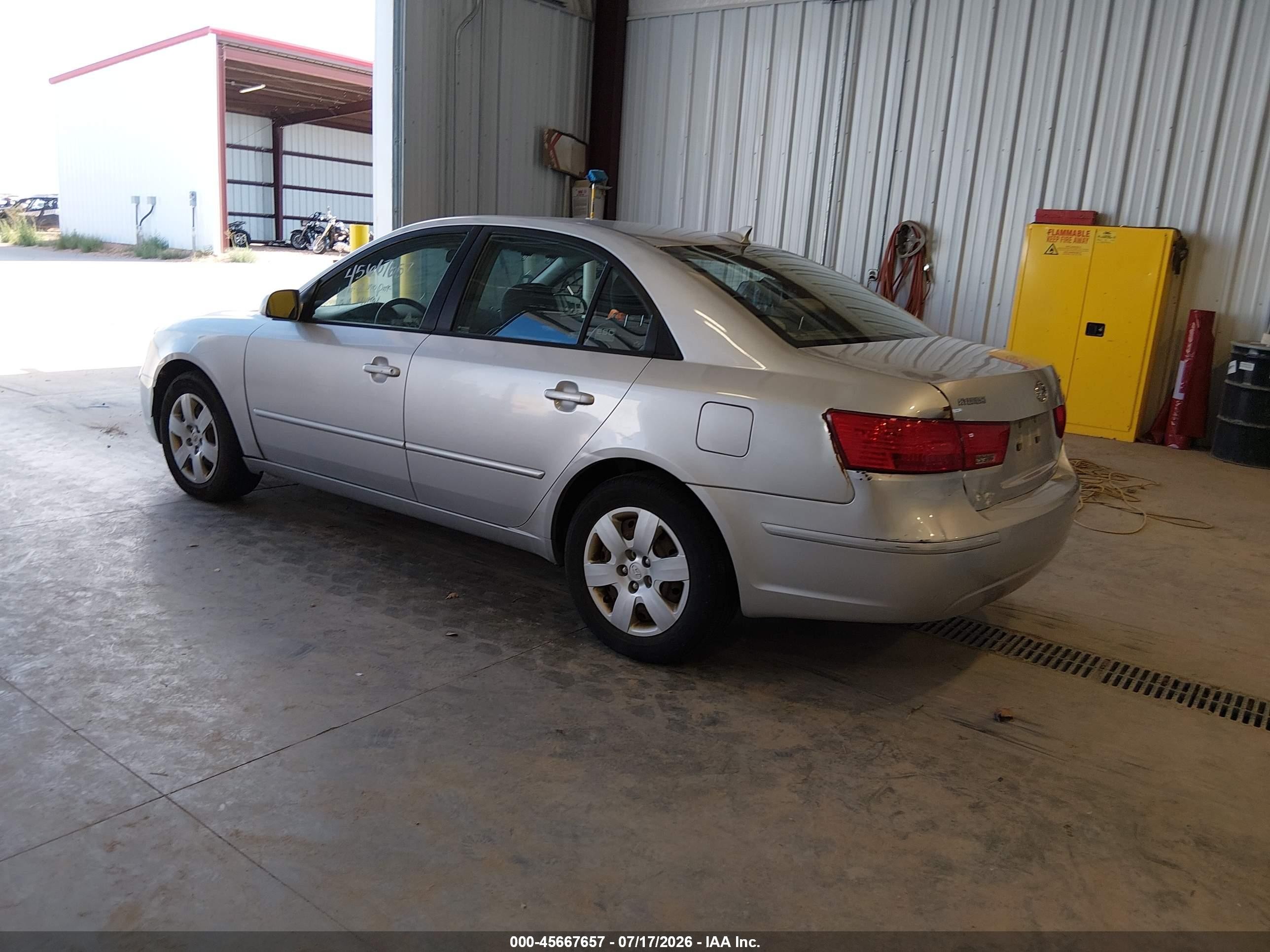 2009 Hyundai Sonata Gls Серебряный vin: 5NPET46C79H442280