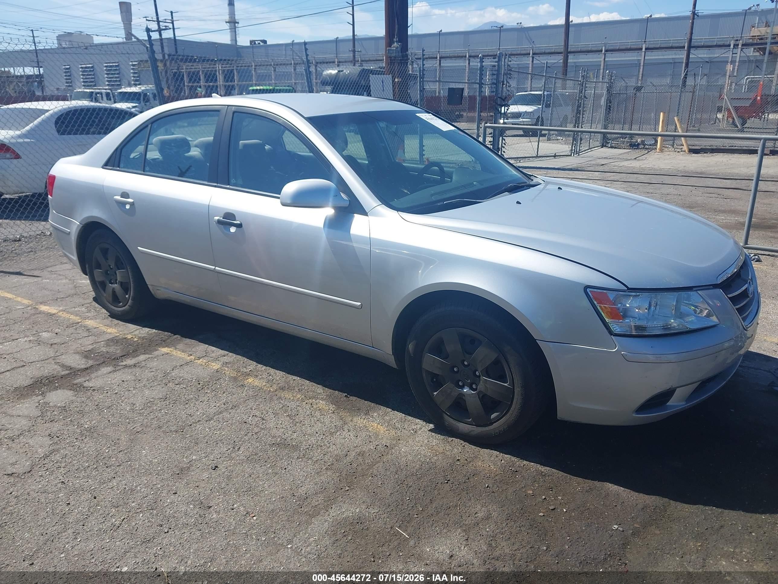 2009 Hyundai Sonata Gls Silver vin: 5NPET46C79H470726