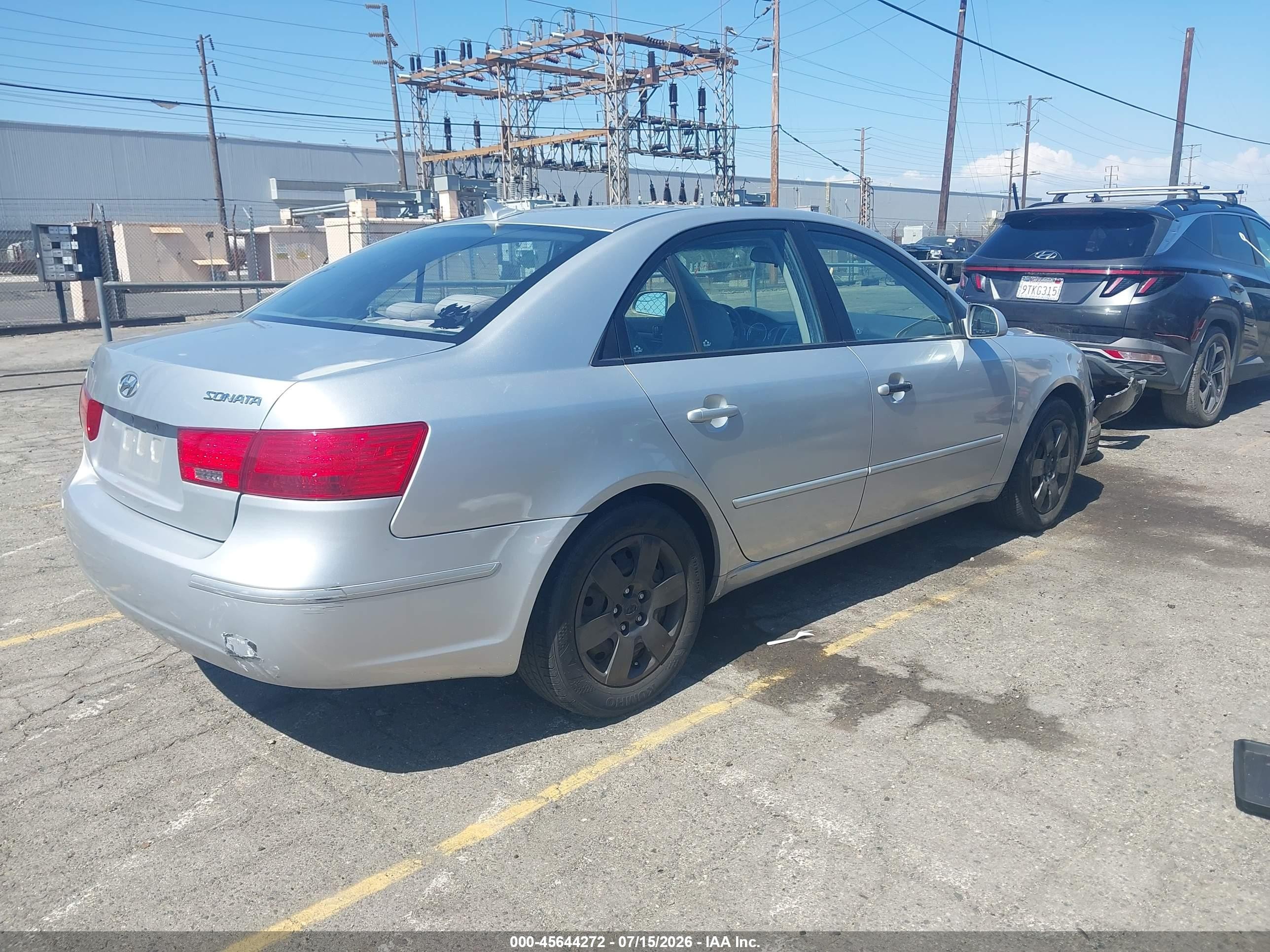 2009 Hyundai Sonata Gls Silver vin: 5NPET46C79H470726